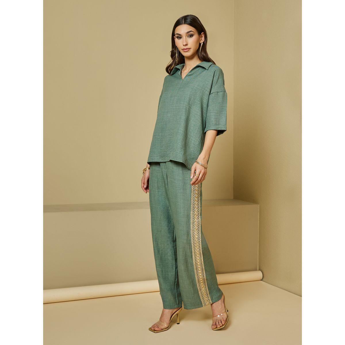 طقم منسق من بنطال بأرجل واسعة وبلوزة فضفاضة-women-clothing-coordsets-image-1