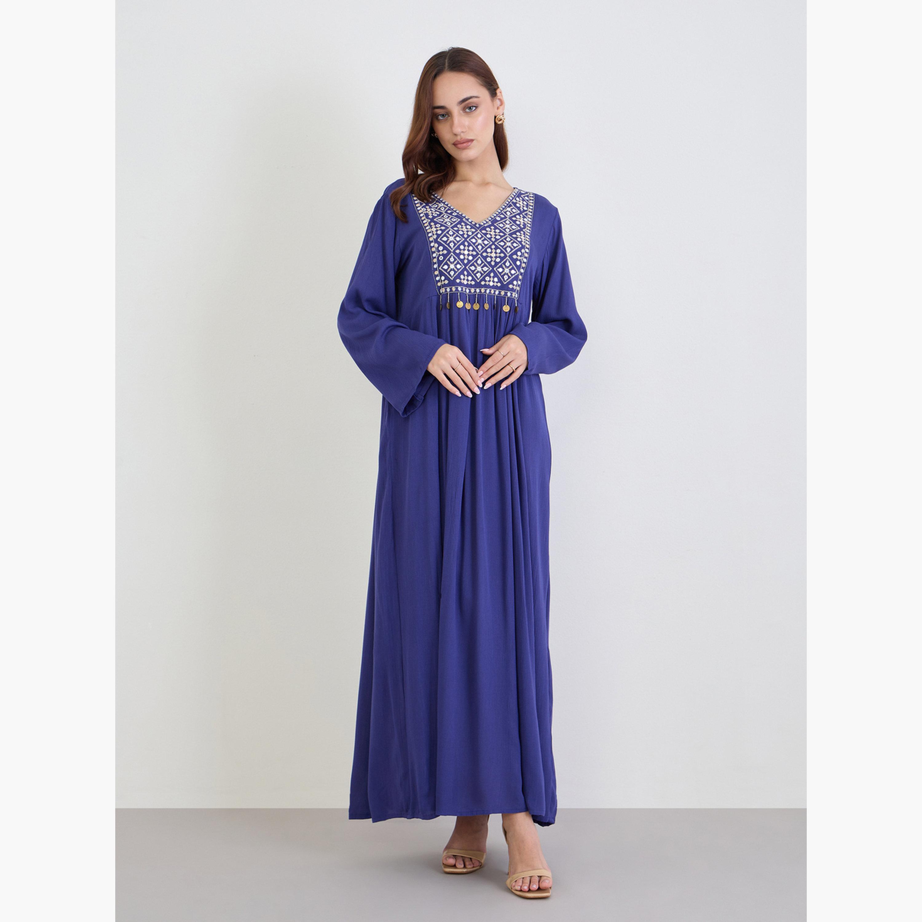 أميرة x ستايلي جلابية طويلة مُطرّزة بتفاصيل بارزة الملمس-women-arabicclothing-jalabiyas-image-2