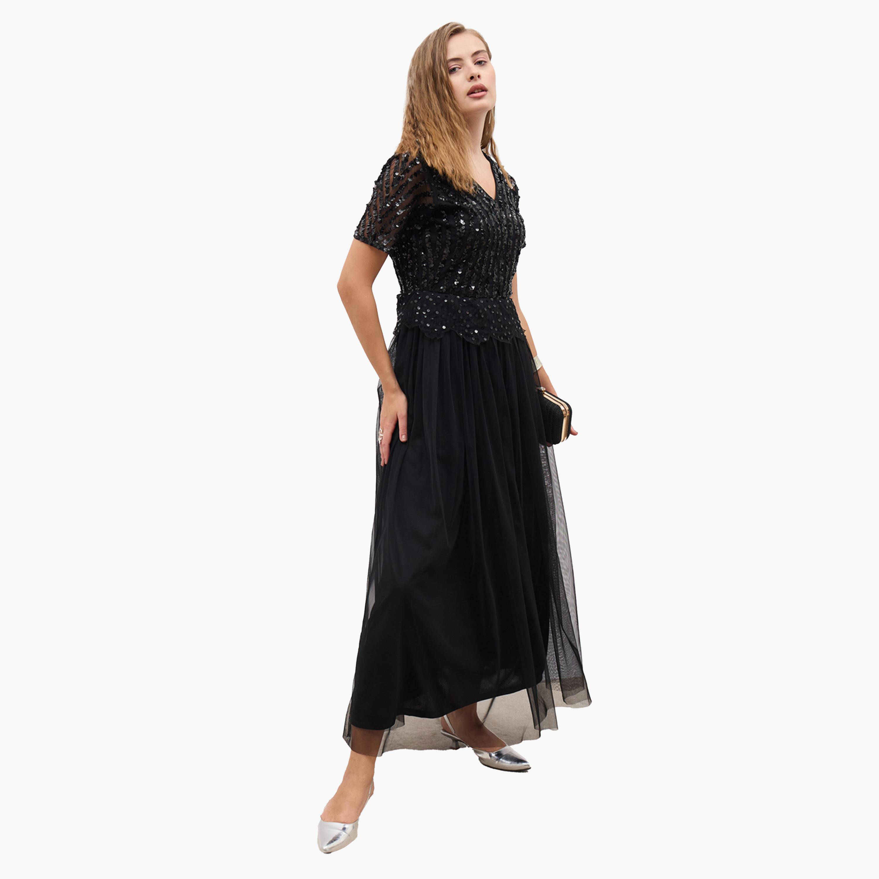 ستايلي - فستان ماكسي بأكمام قصيرة مزين بالترتر وقصّة A-women-clothing-dresses-image-1