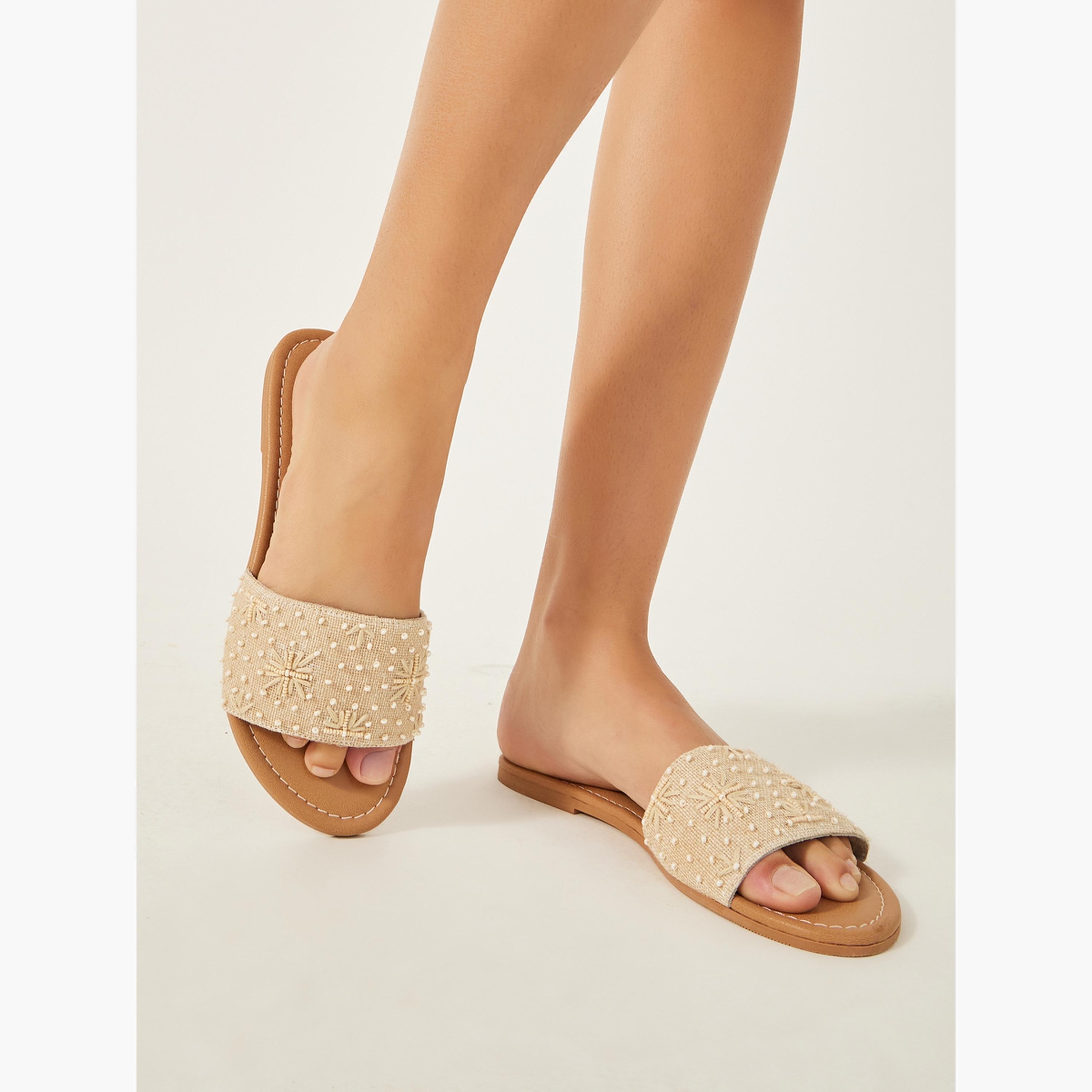 ستايلي - صندل مسطح سهل الارتداء ومزين-women-shoes-sandals-flats-image-1