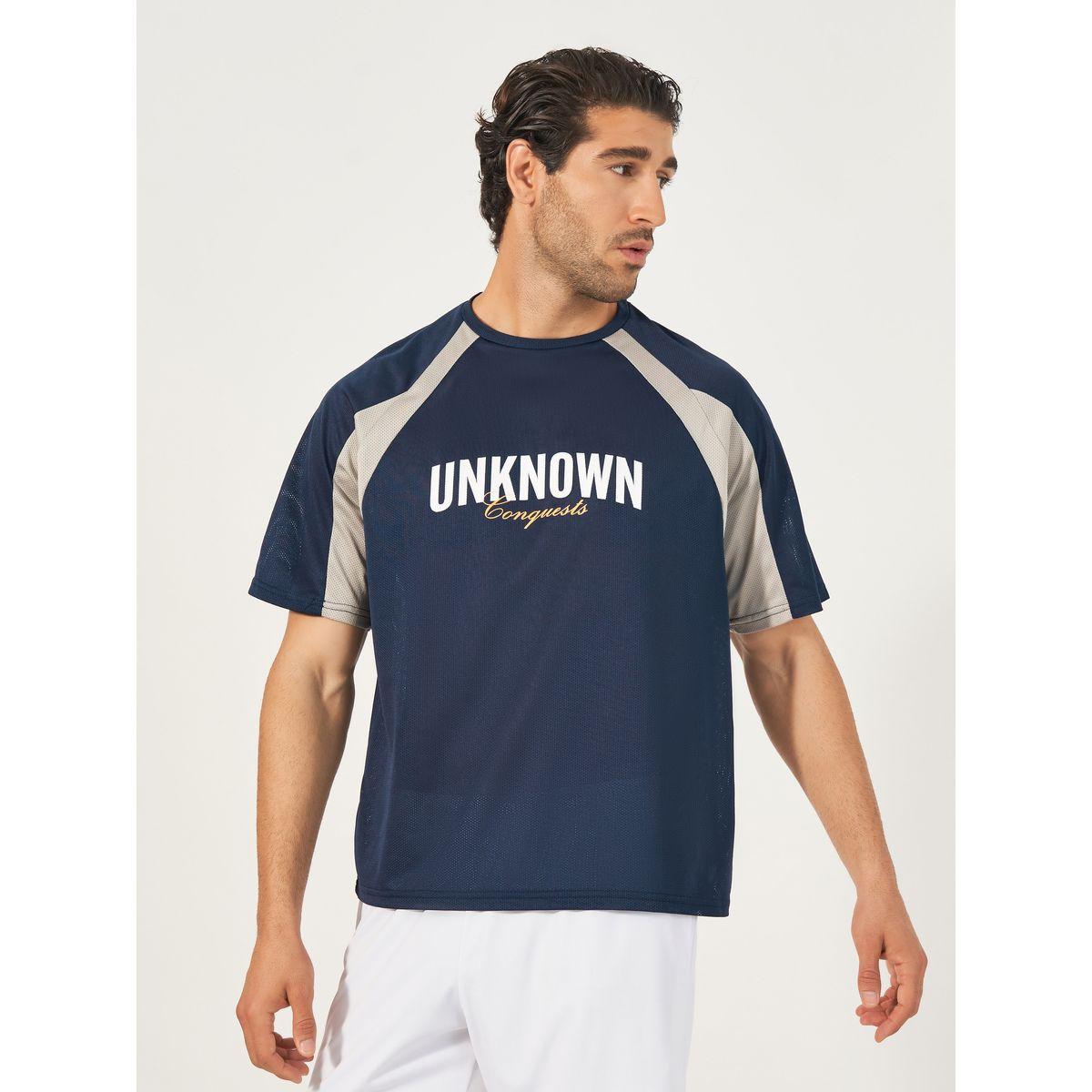 تيشيرت رياضي خفيف الوزن بتفاصيل مُتباينة-men-clothing-sportswearandactivewear-tshirtsandpolos-image-3
