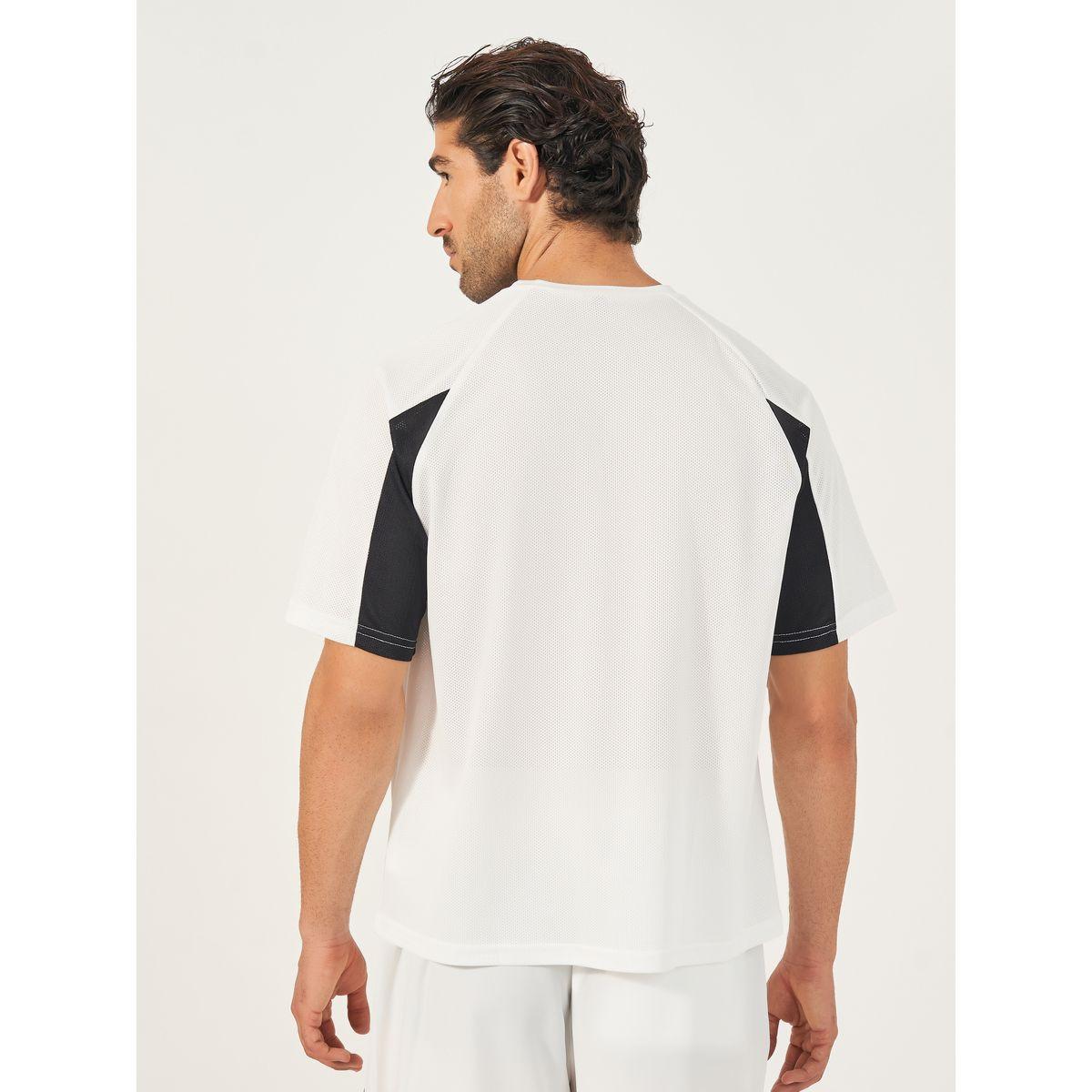 Styli Active Contrast Panel Ultra Lightweight Athleisure T-Shirt-men-clothing-sportswearandactivewear-tshirtsandpolos-image-4