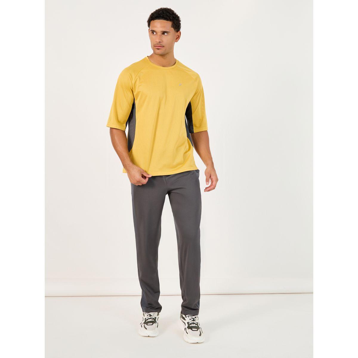 Contrast Panel Ultra Lightweight Mesh Oversized Training T-Shirt-men-clothing-sportswearandactivewear-tshirtsandpolos-image-2