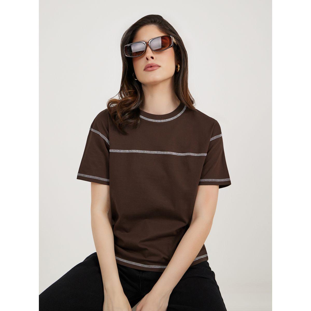 تي شيرت بتفاصيل غرز متباينة-women-clothing-tshirts-image-1