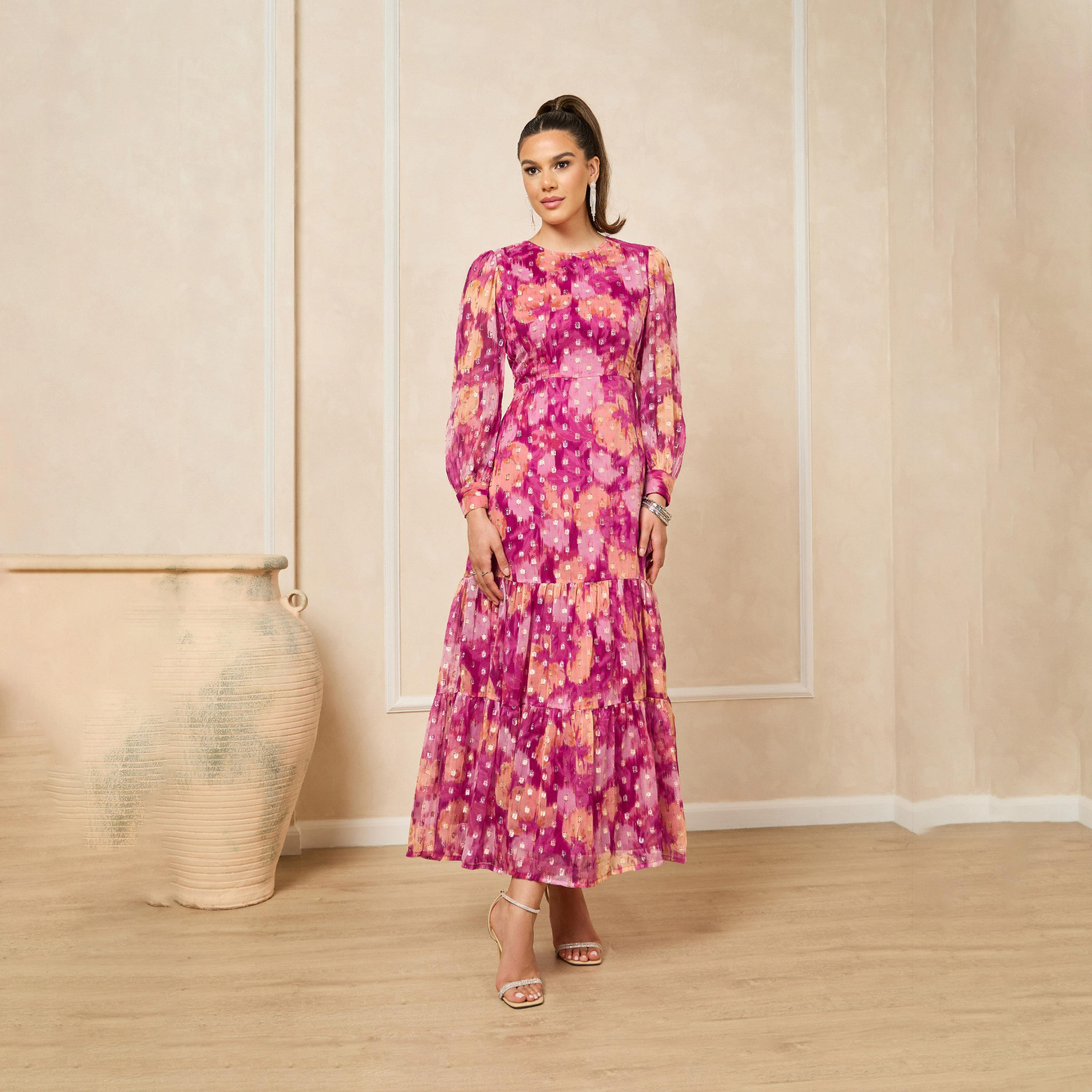 ستايلي - فستان ماكسي متعدد الطبقات بأكمام منفوخة وطبعة زهور من قماش دوبي-women-clothing-dresses-image-2