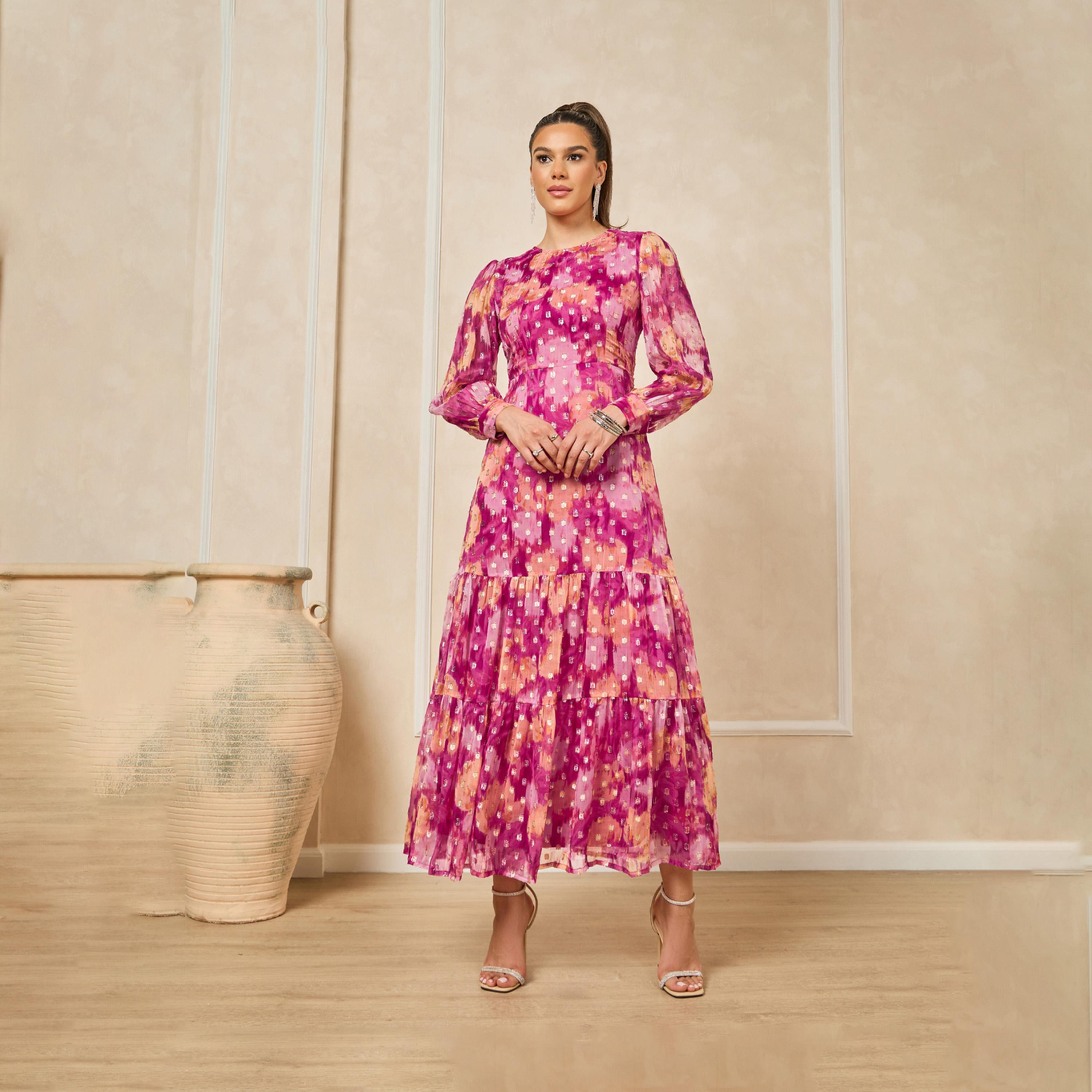 ستايلي - فستان ماكسي متعدد الطبقات بأكمام منفوخة وطبعة زهور من قماش دوبي-women-clothing-dresses-image-6