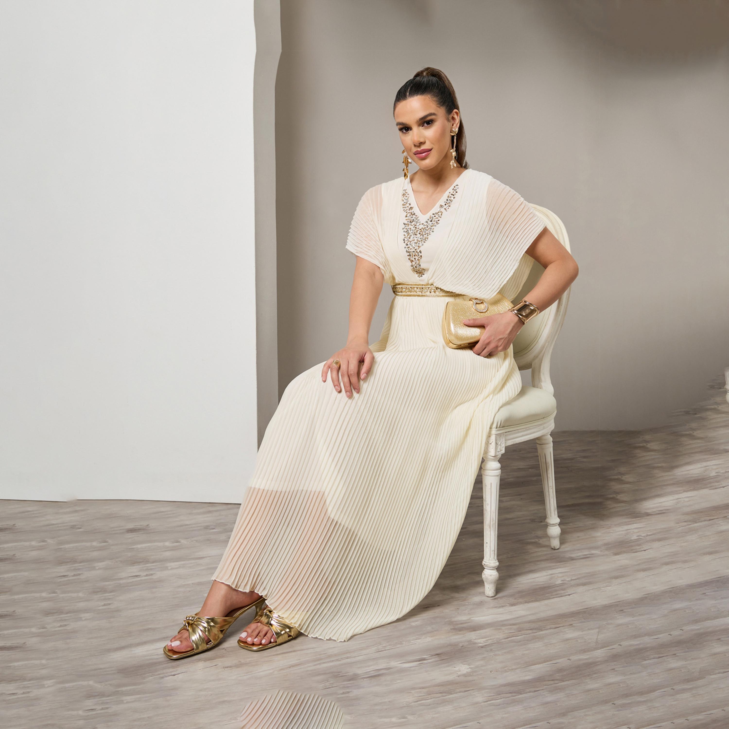 ستايلي - فستان ماكسي مزين بثنيات وأكمام واسعة متدلية بتصميم A-women-clothing-dresses-image-1