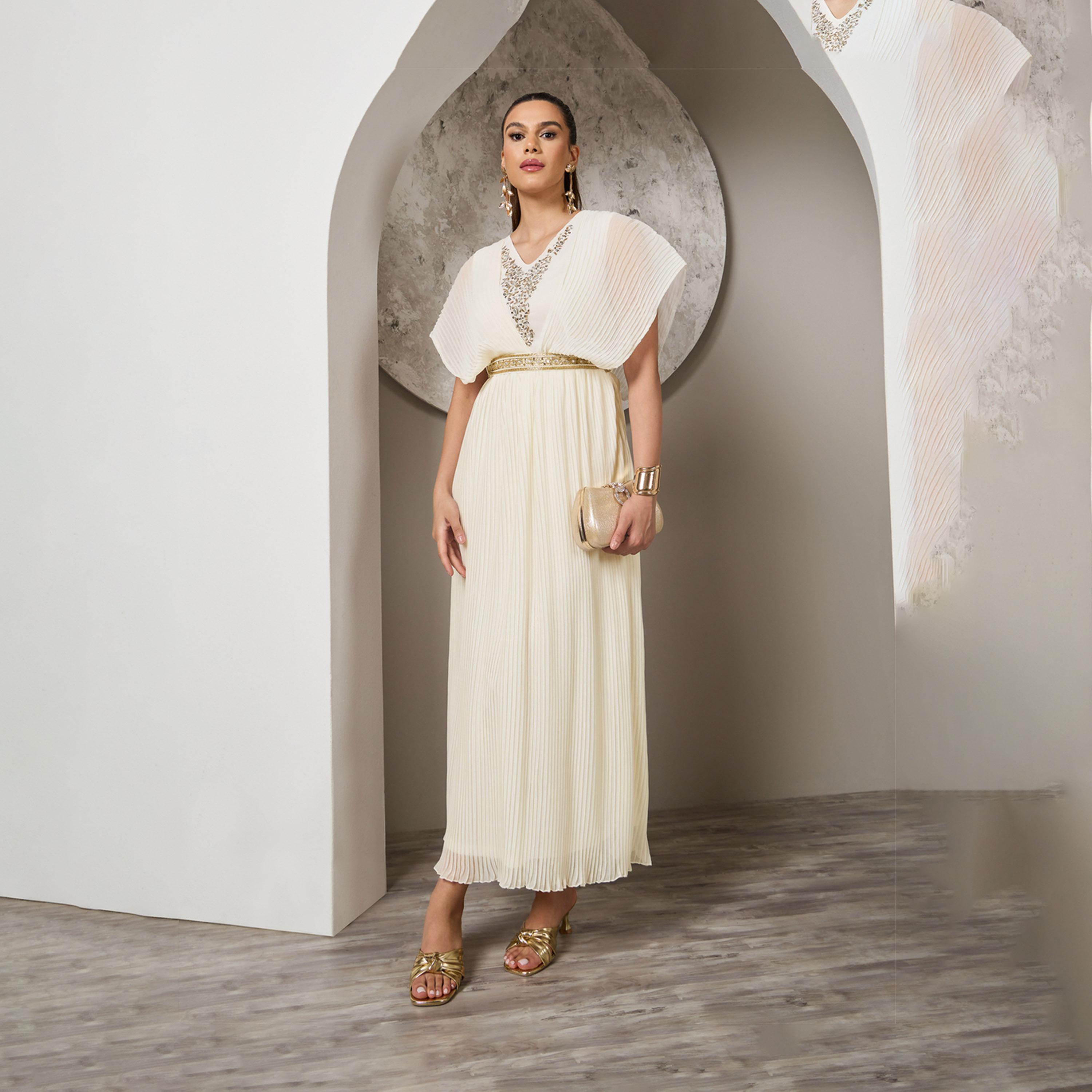 ستايلي - فستان ماكسي مزين بثنيات وأكمام واسعة متدلية بتصميم A-women-clothing-dresses-image-2