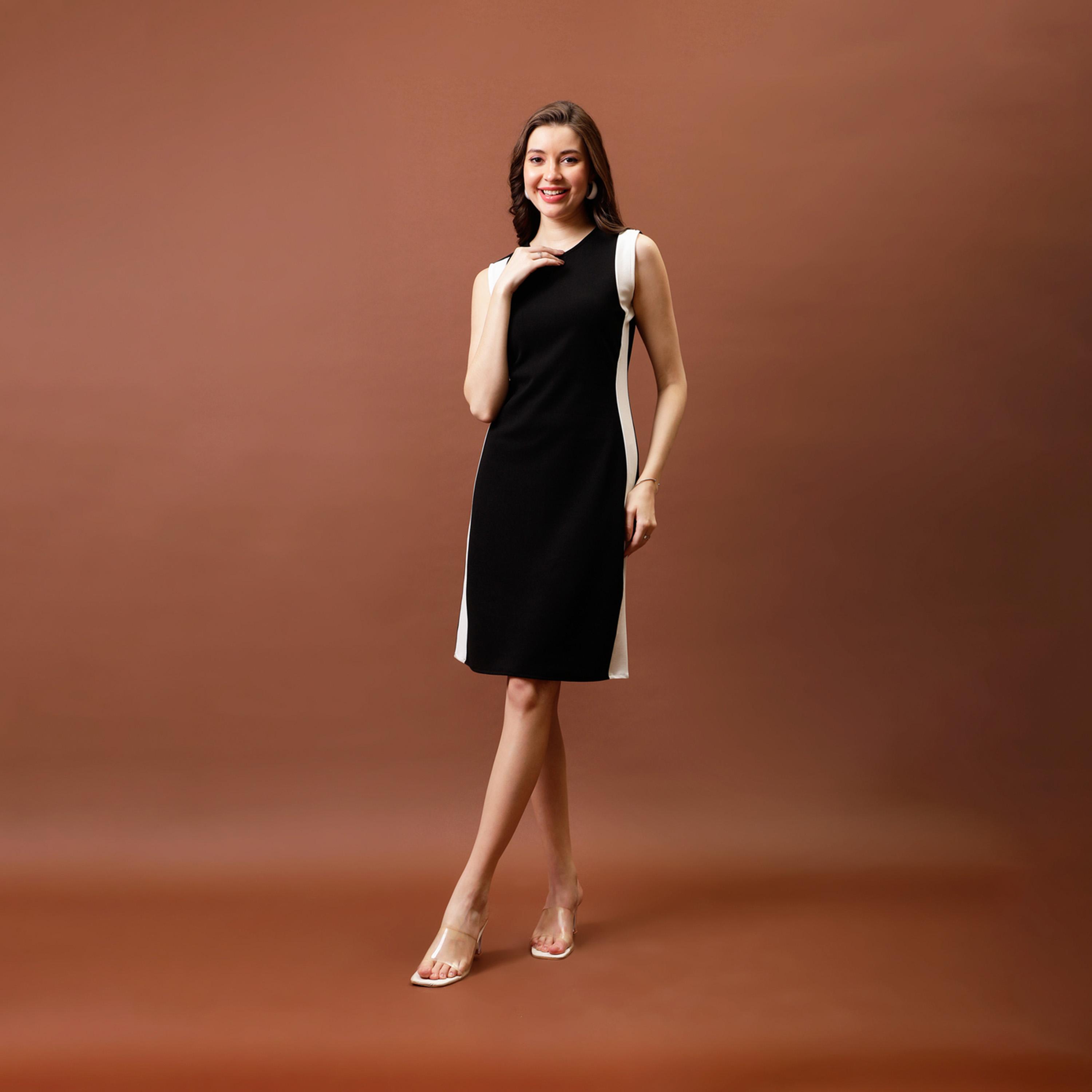 أثينا × ستايلي - فستان بطول الركبة مع أجزاء جانبية متباينة-women-clothing-dresses-image-2