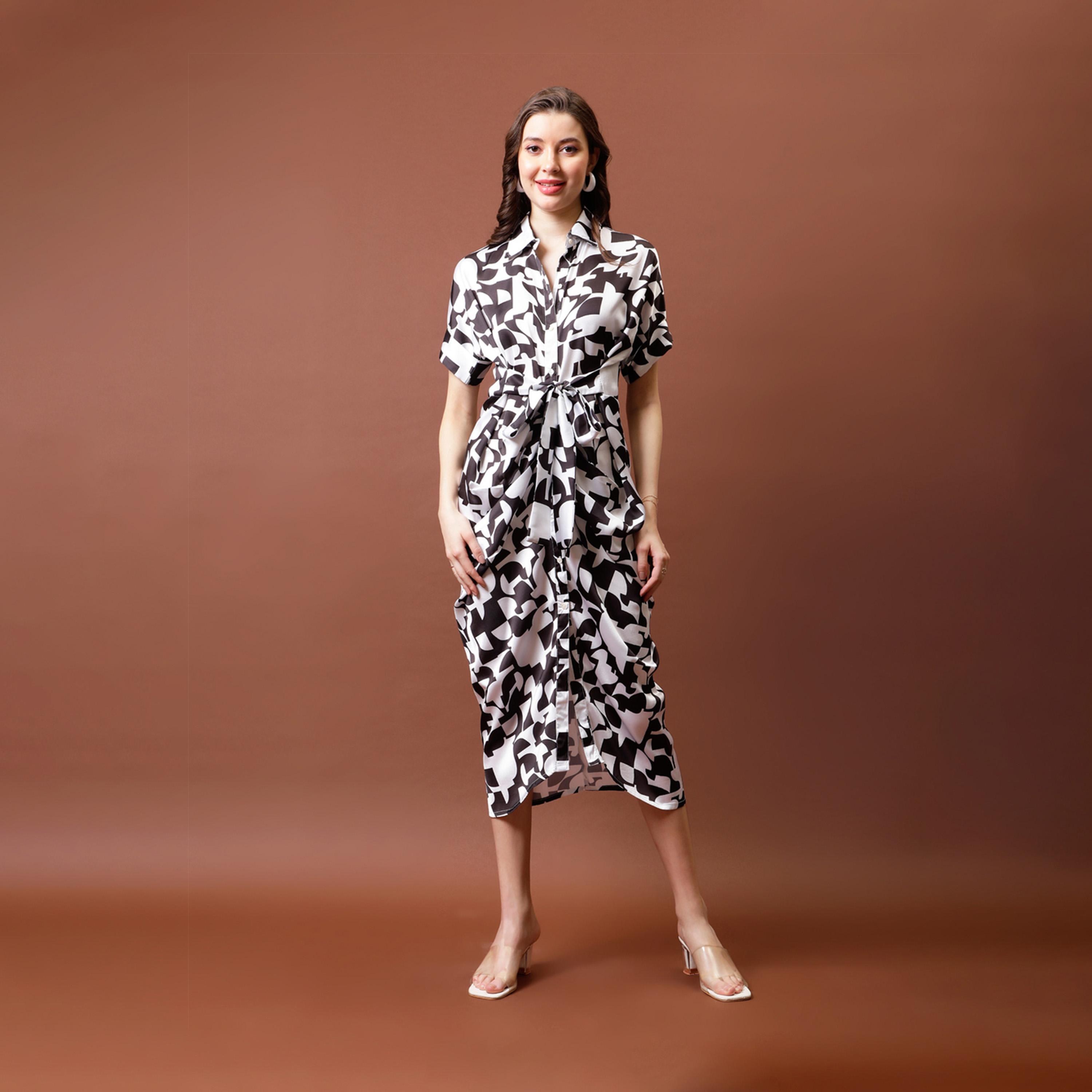 أثينا × ستايلي - فستان متوسط الطول بطبعة قميص من الساتان مع تفاصيل ثنيات-women-clothing-dresses-image-2
