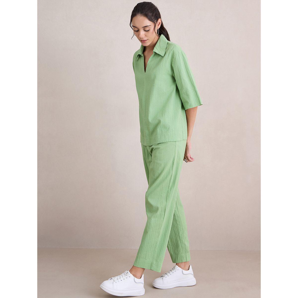طقم منسق من بنطال وبلوزة بياقة سبريد فِميلا × ستايلي-women-clothing-coordsets-image-3