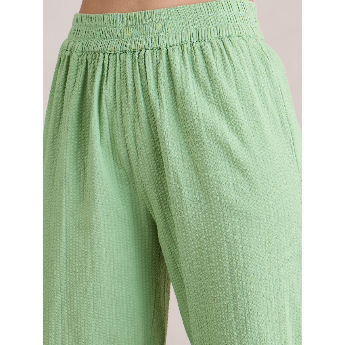 طقم منسق من بنطال وبلوزة بياقة سبريد فِميلا × ستايلي-women-clothing-coordsets-image-8