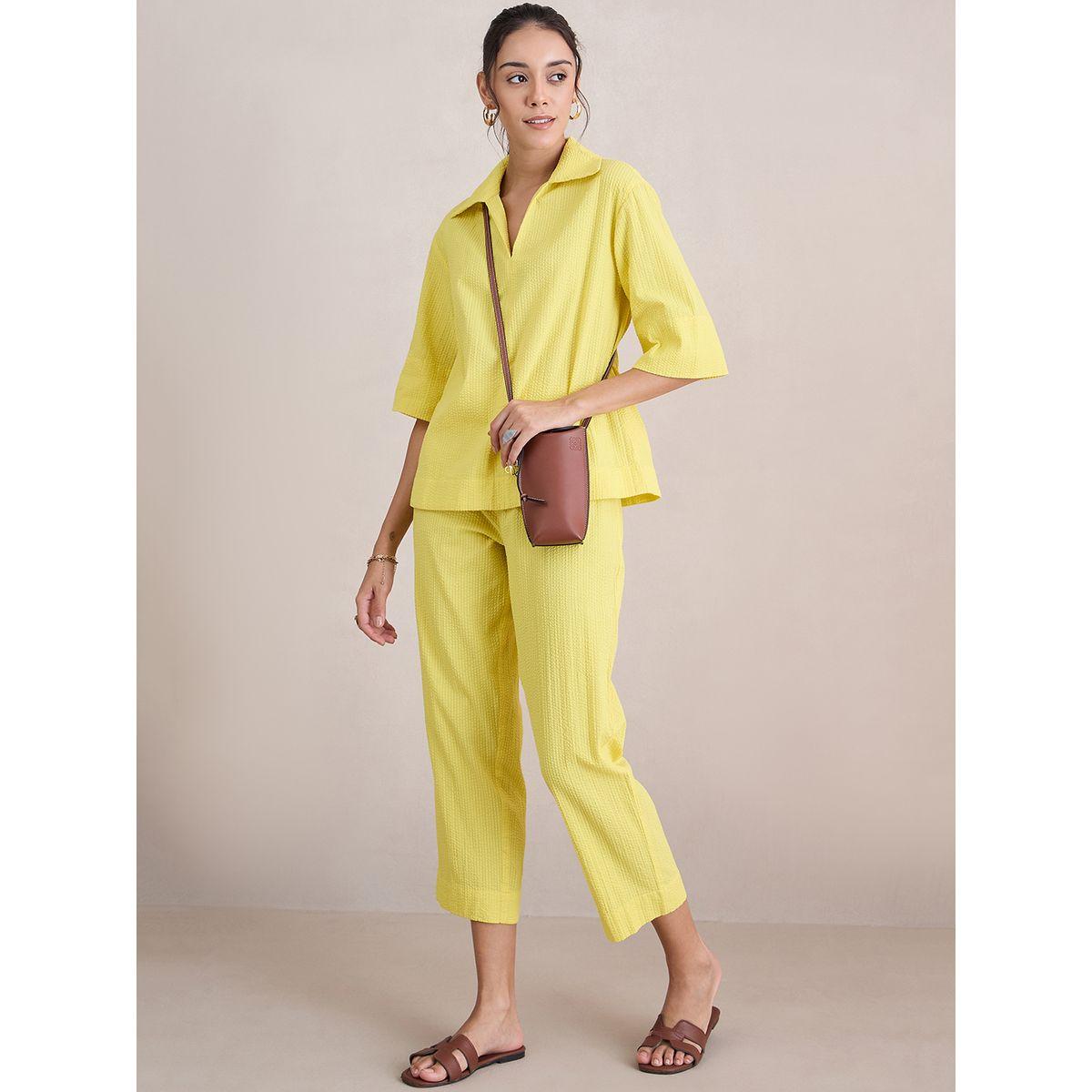 طقم منسق من بنطال وبلوزة بياقة سبريد-women-clothing-coordsets-image-5