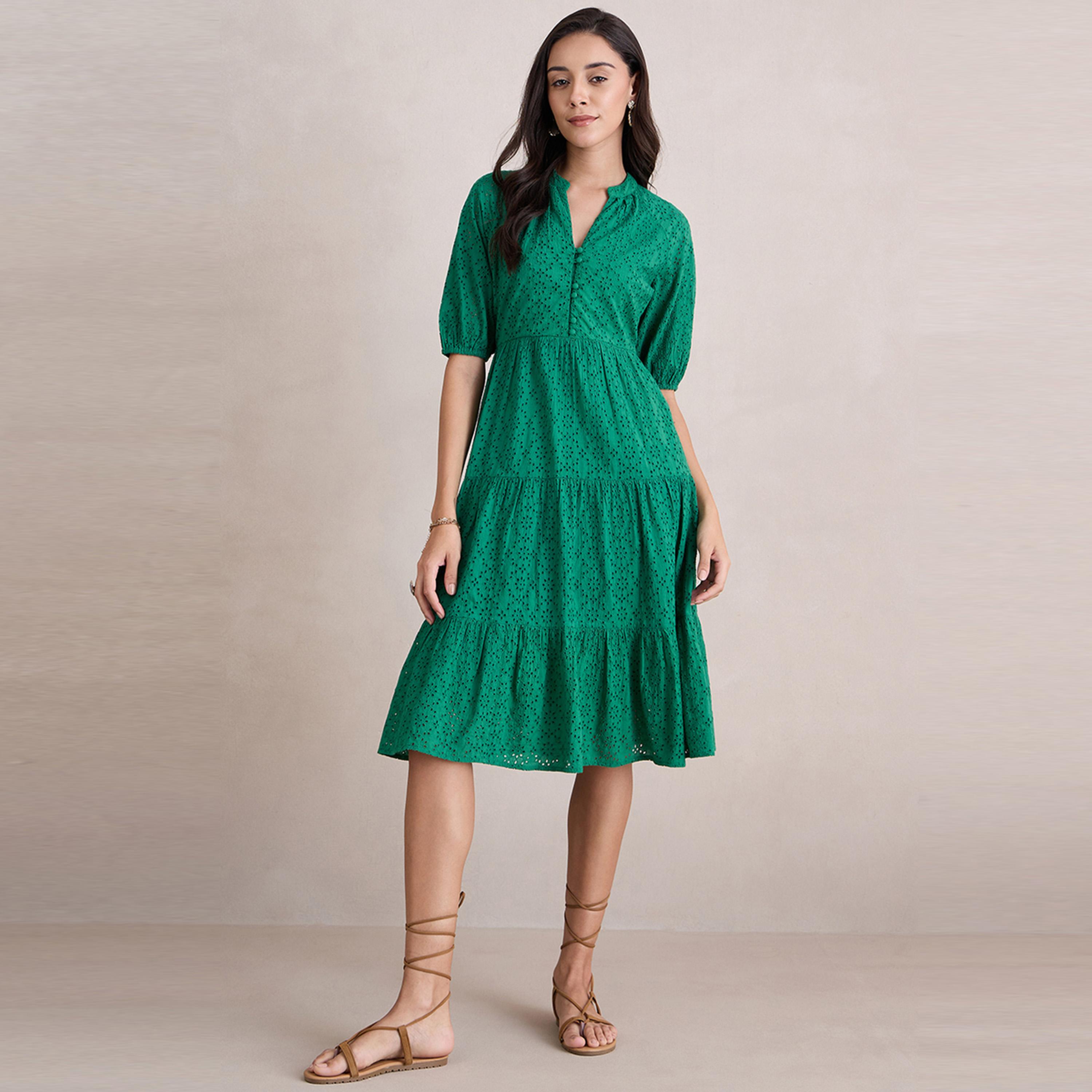 فستان طويل شيفلي مزين بكسرات فِميلا × ستايلي-women-clothing-dresses-image-2
