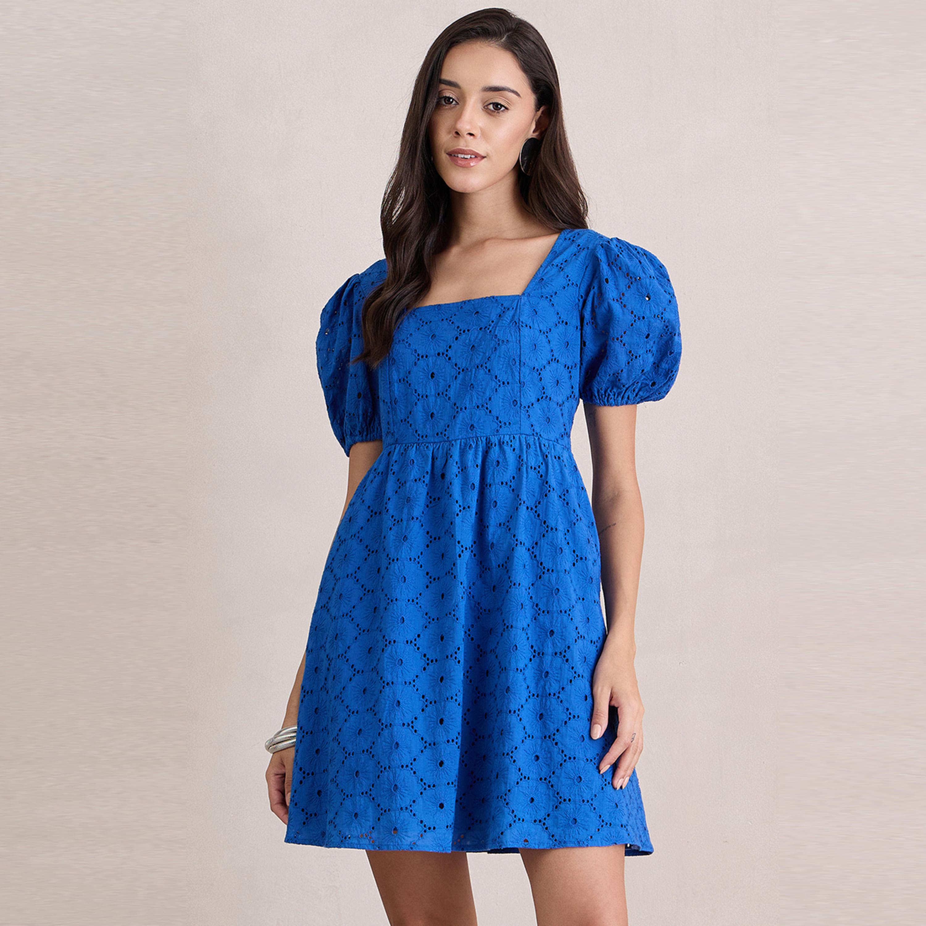 فستان قصير شيفلي بياقة واسعة فِميلا × ستايلي-women-clothing-dresses-image-1