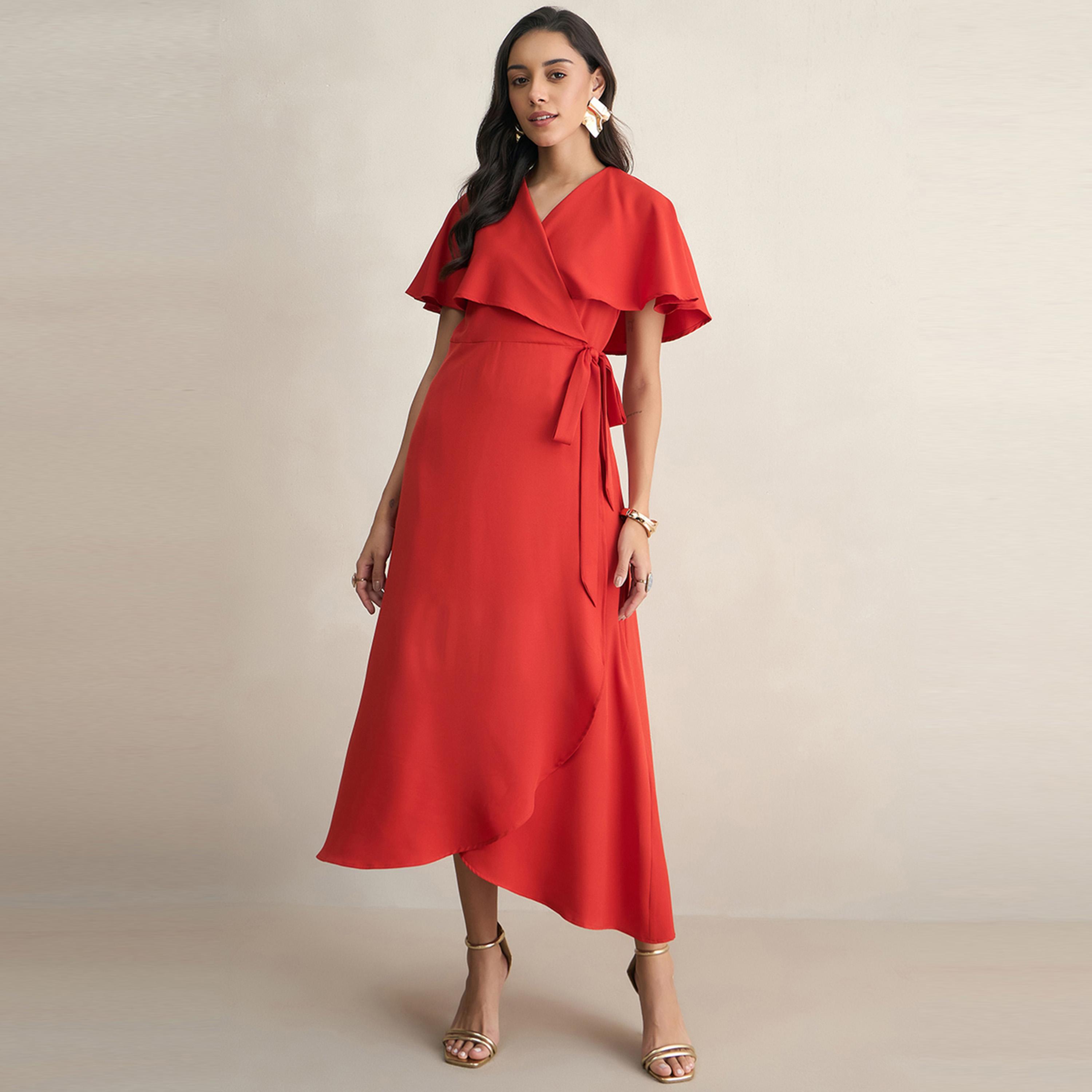 فستان طويل بنمط لف وأكمام كيب مع رباط خصر فِميلا × ستايلي-women-clothing-dresses-image-1