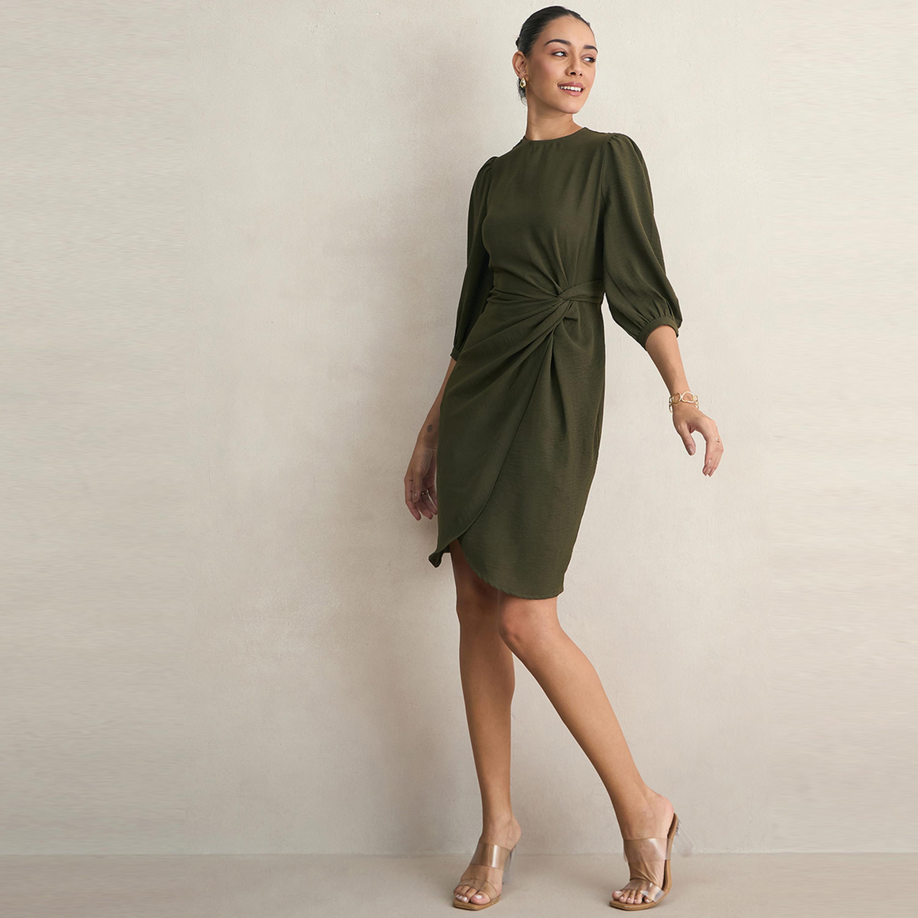 فستان بطول الركبة ونمط لف فِميلا × ستايلي-women-clothing-dresses-image-5