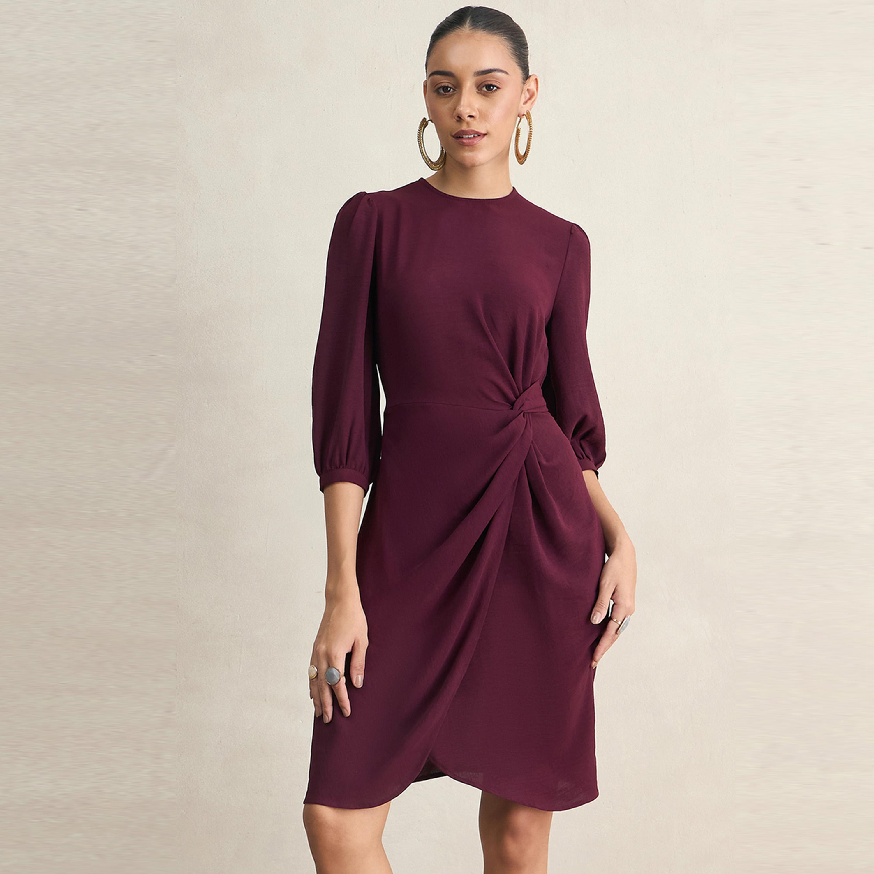 فستان بطول الركبة ونمط لف فِميلا × ستايلي-women-clothing-dresses-image-1