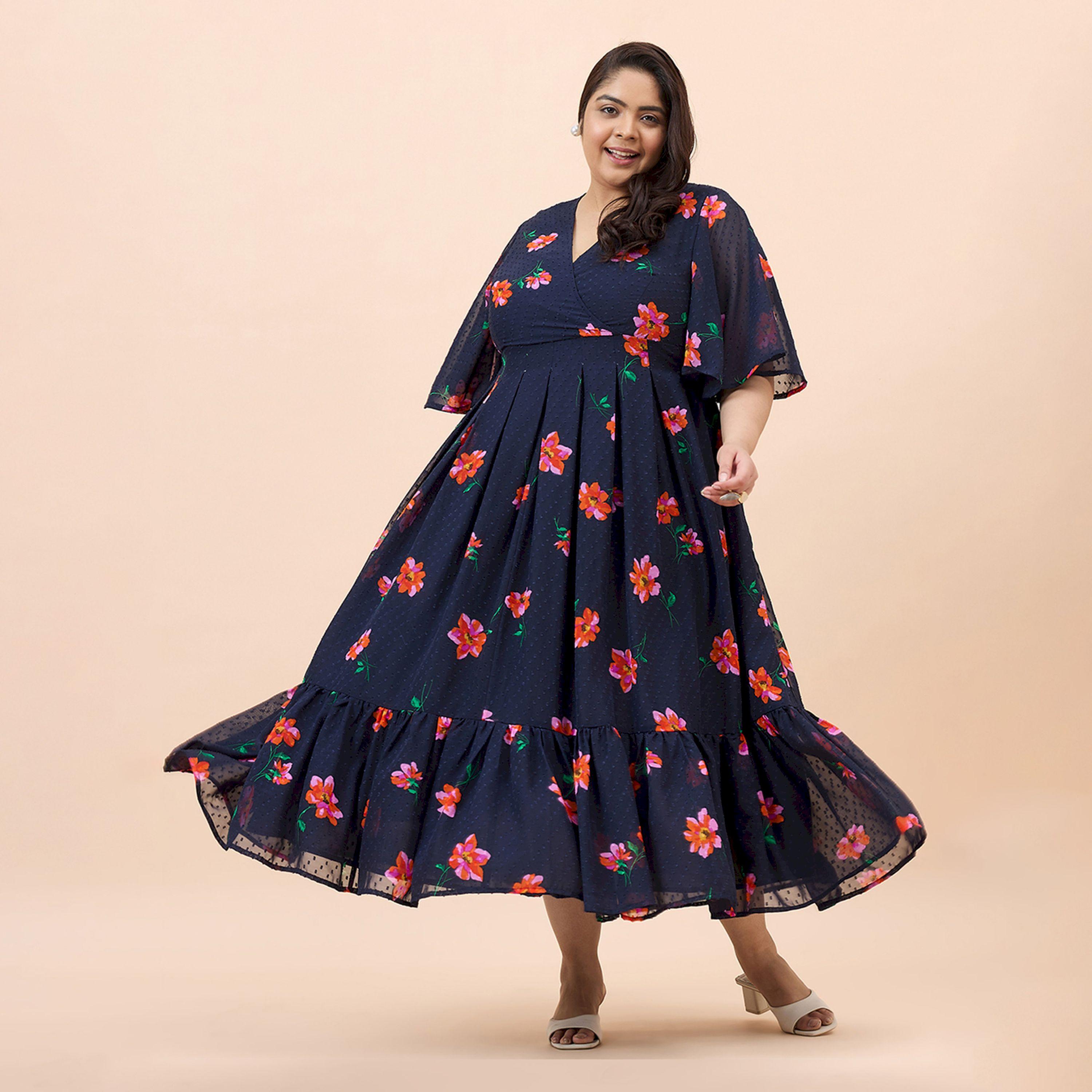 فستان طويل بمقاس كبير ونمط لف فِميلا × ستايلي-women-clothing-dresses-image-6