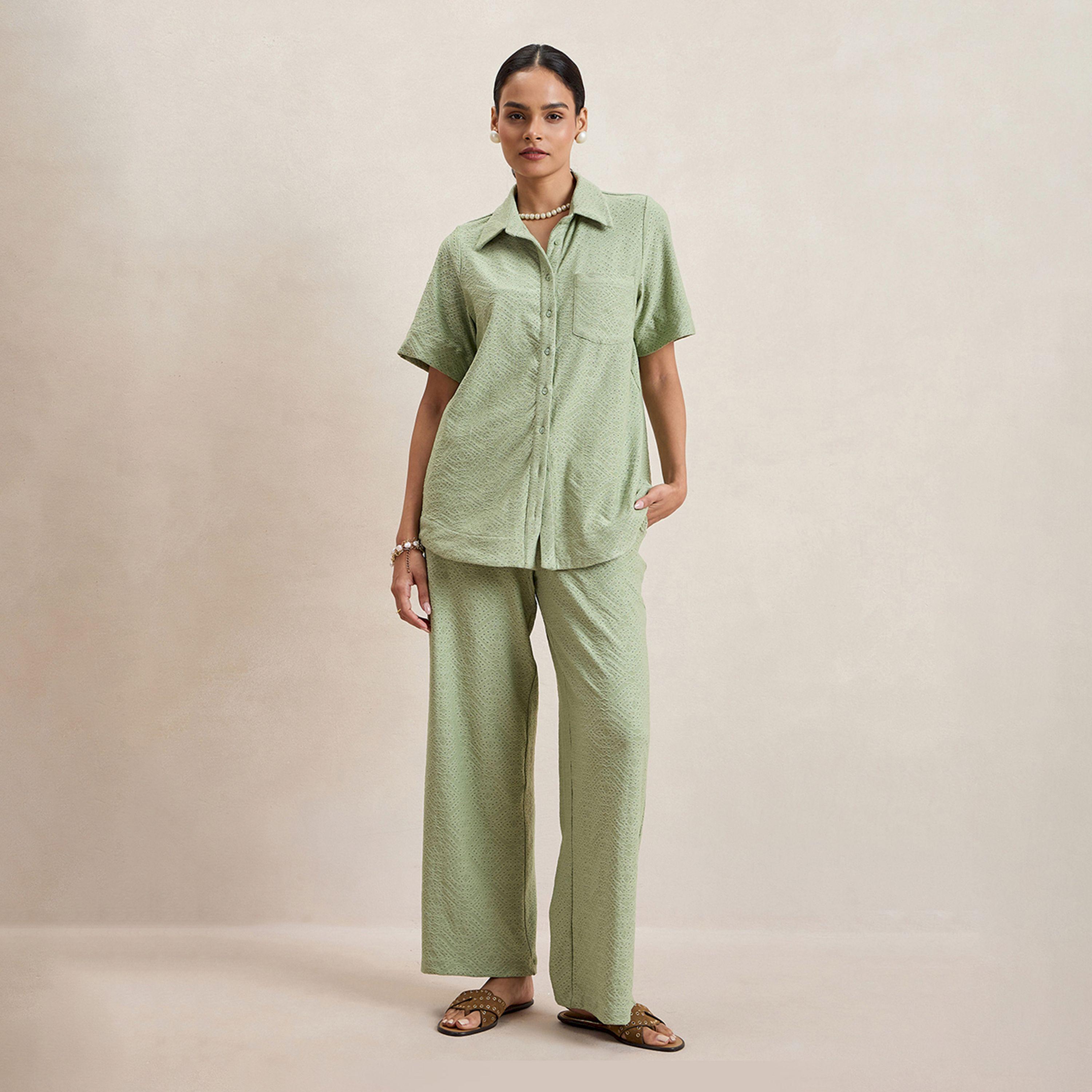 بلوزة شيفلي محبوكة بأزرار غلق فِميلا × ستايلي-women-clothing-shirtsandblouses-shirts-image-2