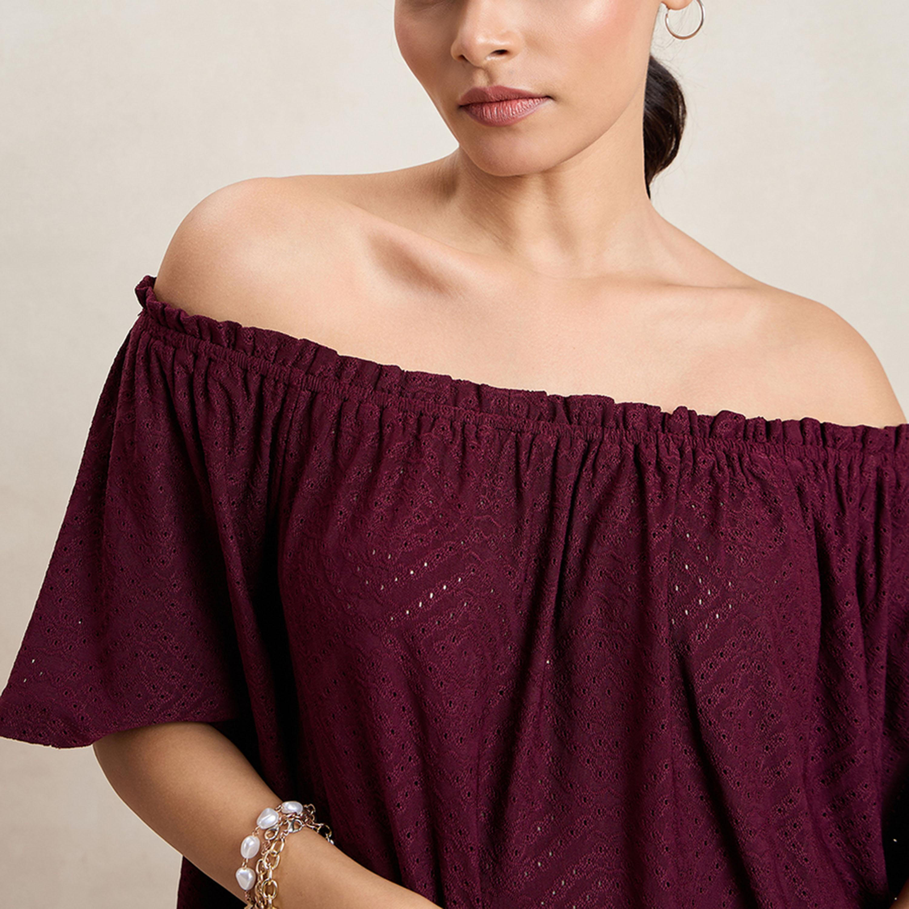بلوزة شيفلي محبوكة بأكتاف مكشوفة فِميلا × ستايلي-women-clothing-tshirts-image-8