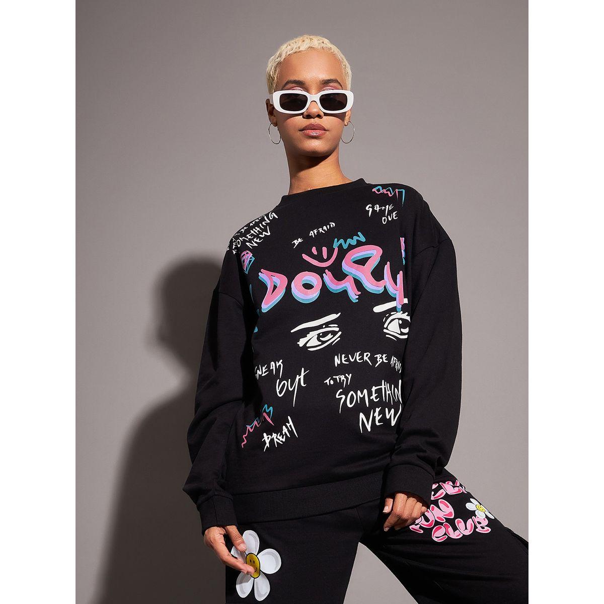 سويت شيرت فضفاض بأكتاف منخفضة وطبعة جرافيك ساسافراس × ستايلي-women-winterwear-hoodiesandsweatshirts-sweatshirts-image-1