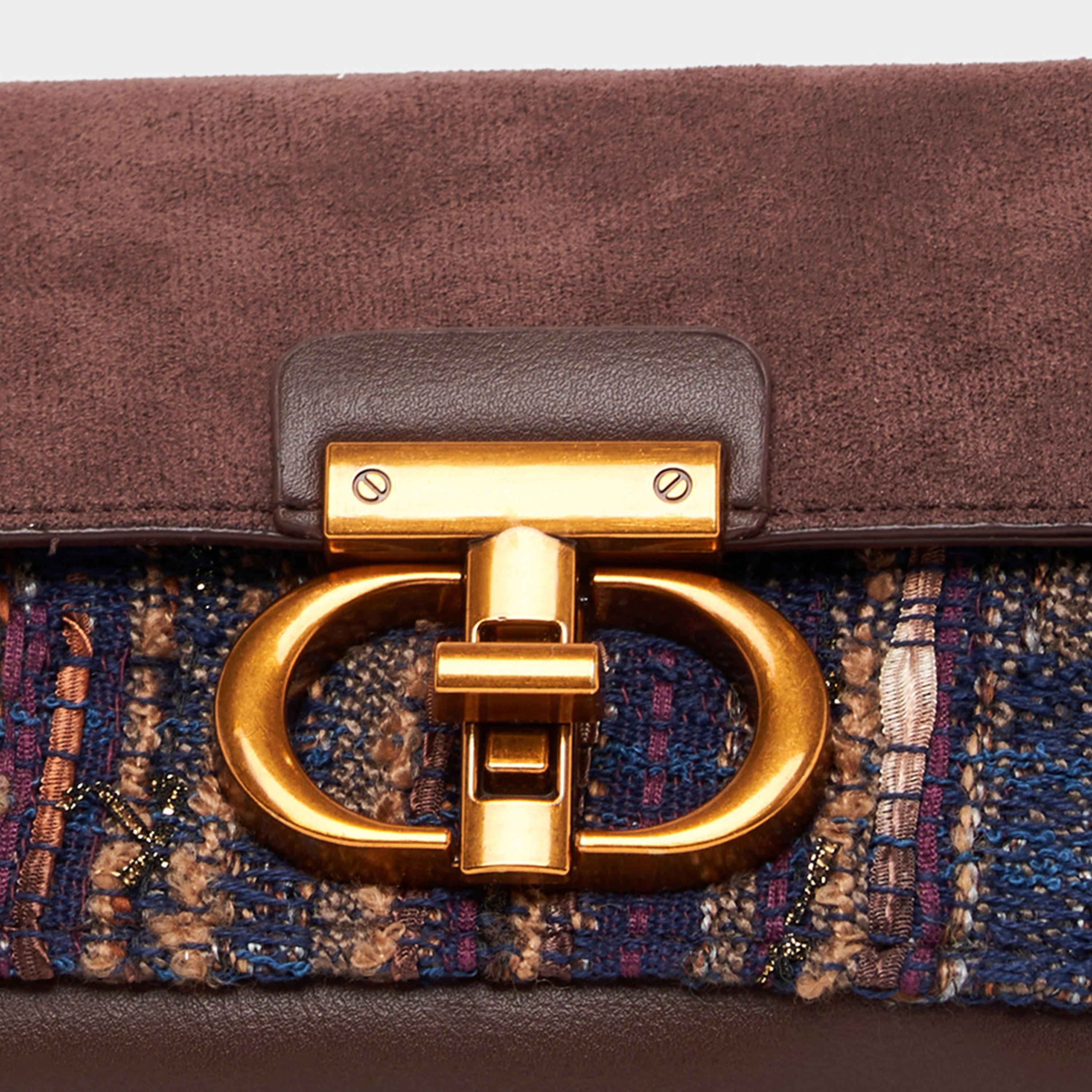 Styli Textured Twist Lock Crossbody Bag-women-bagsandwallets-handbags-image-6