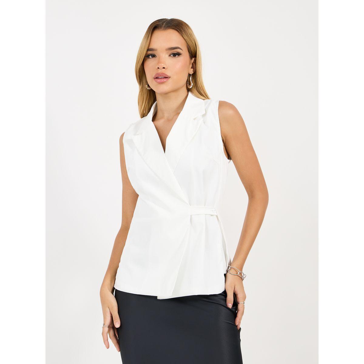 بليزر بلا أكمام بياقة مطوية وخصر بنمط لف-women-clothing-shirtsandblouses-blouses-image-1