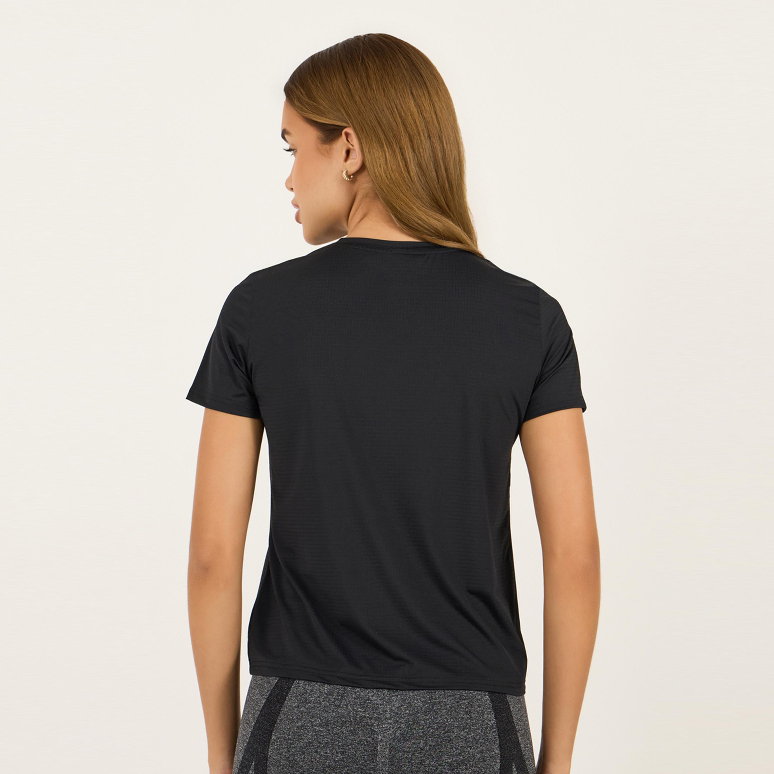 ستايلي - بلوزة رياضية بأكمام قصيرة-men-clothing-sportswearandactivewear-tshirtsandpolos-image-4
