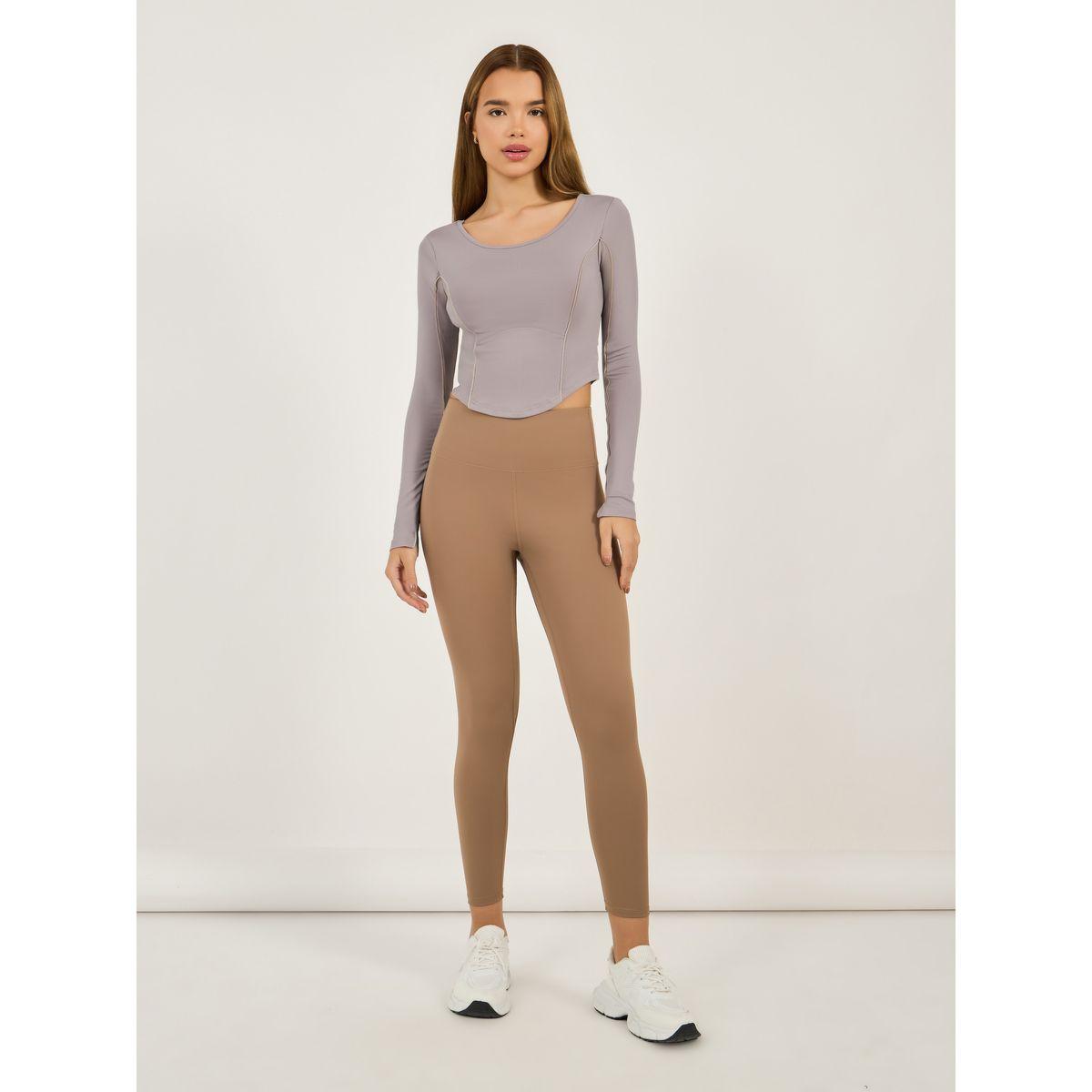 بلوزة بتفاصيل مُتباينة وأكمام طويلة-women-clothing-sportswearandactivewear-tshirtsandvests-image-2