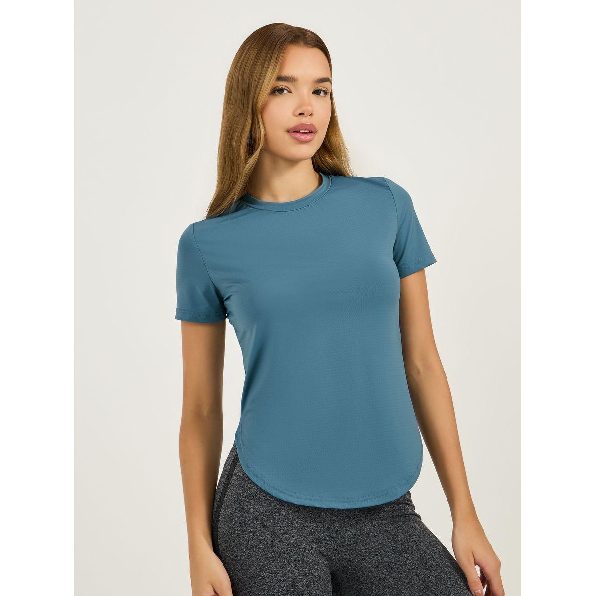 Styli Active Thin Dual Back Mesh Detail Curved Hem Textured Top-women-clothing-sportswearandactivewear-tshirtsandvests-image-3