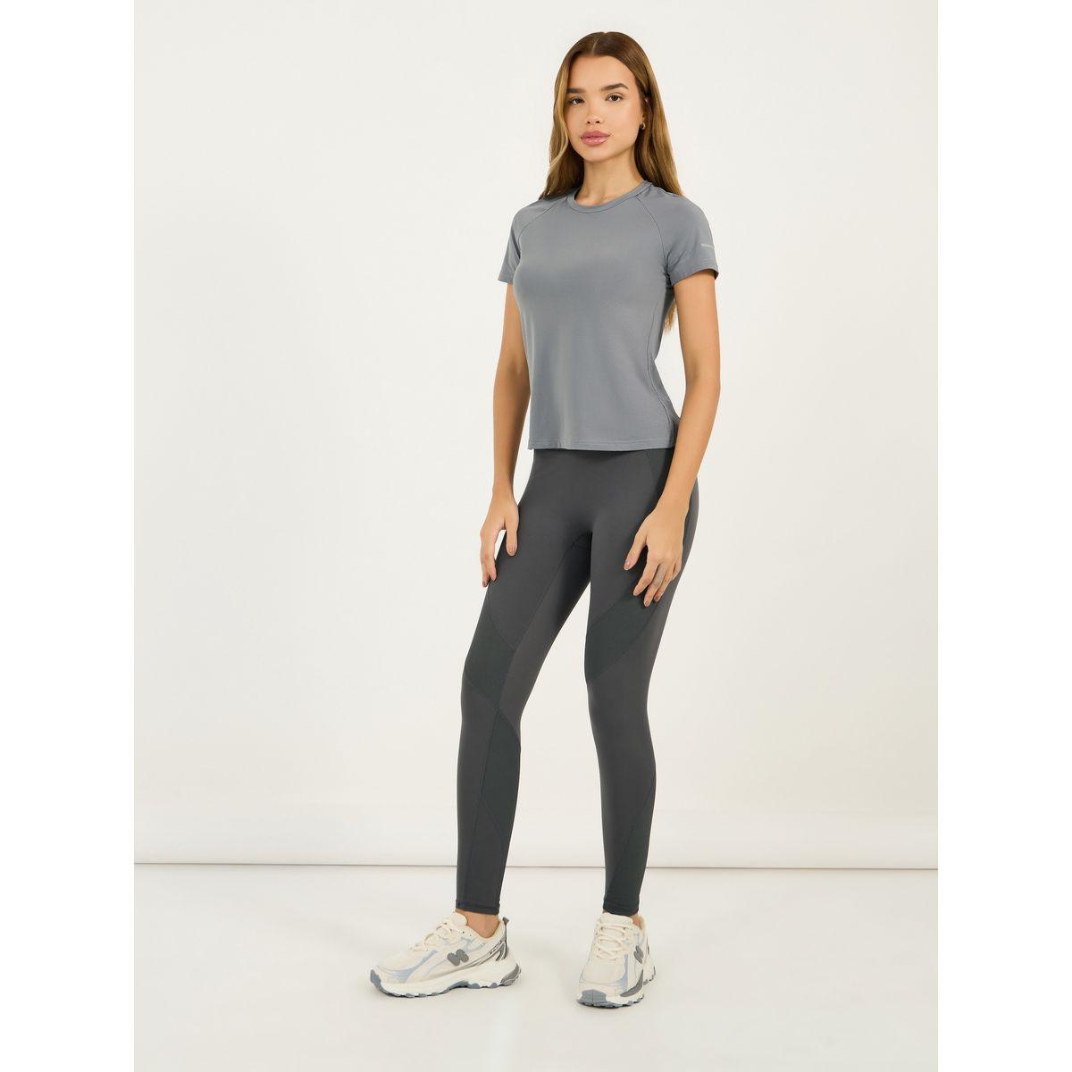 Styli Active Single Sleeve & Back Circle Reflective Detail Short Sleeves Top-men-clothing-sportswearandactivewear-tshirtsandpolos-image-2