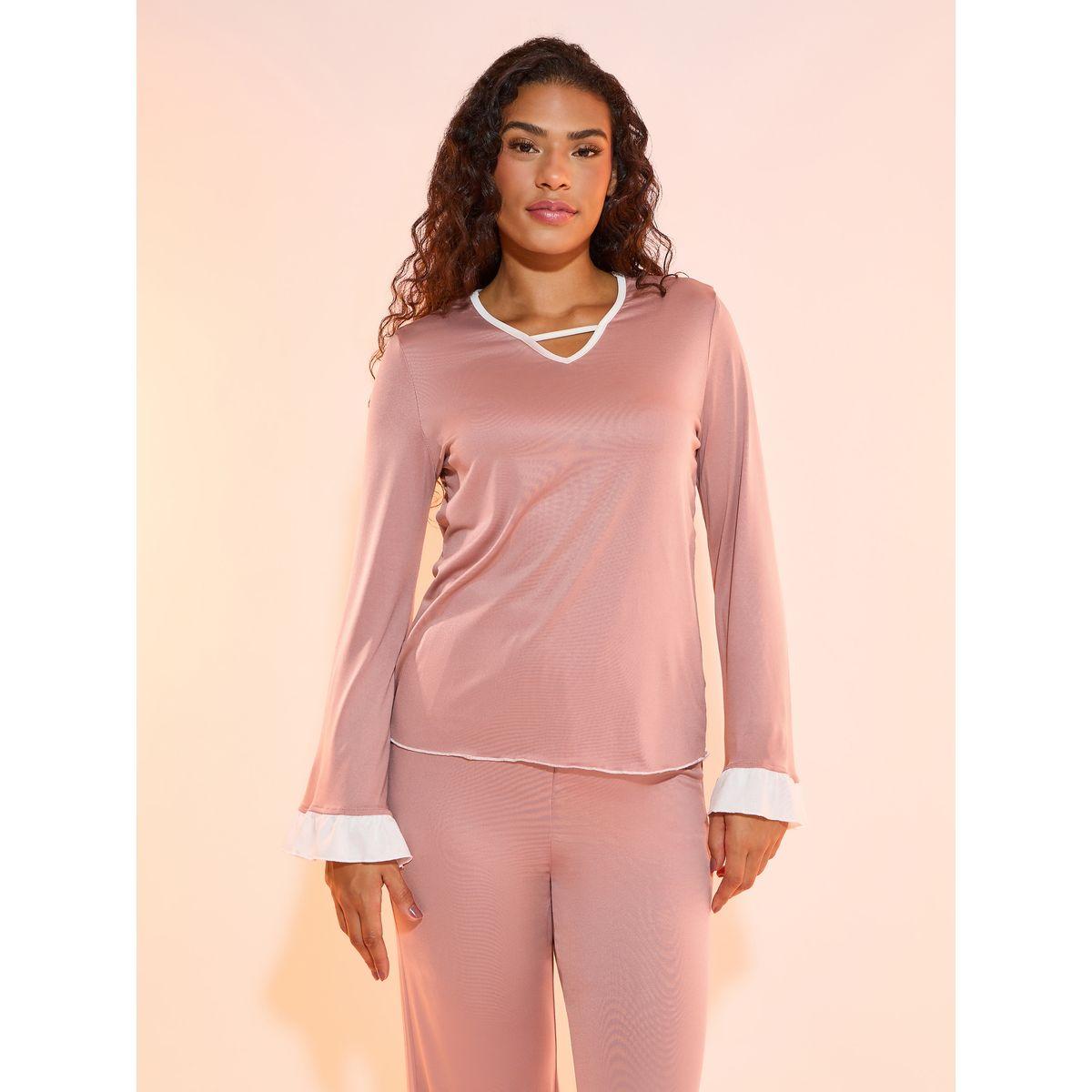 طقم من بنطال بيجاما مع تيشيرت بتفاصيل مُتباينة-women-clothing-nightwear-pyjamas-longsets-image-2