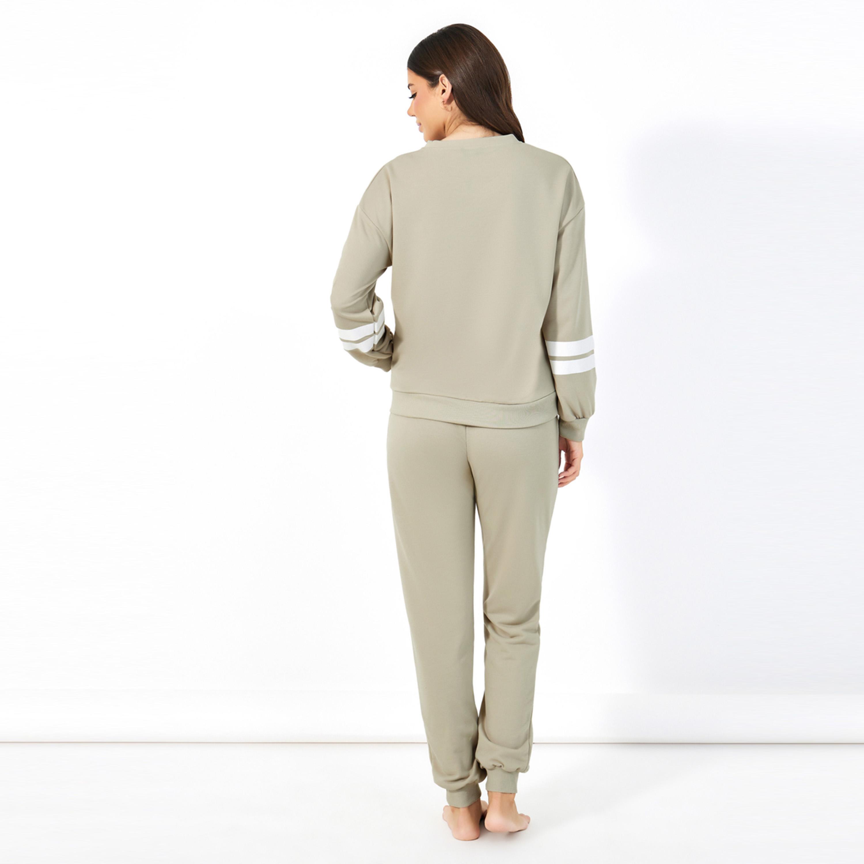 Styli Unwind Slogan Print Double Stipe Sweatshirt & Joggers Pyjama Set-women-clothing-nightwear-pyjamas-longsets-image-4