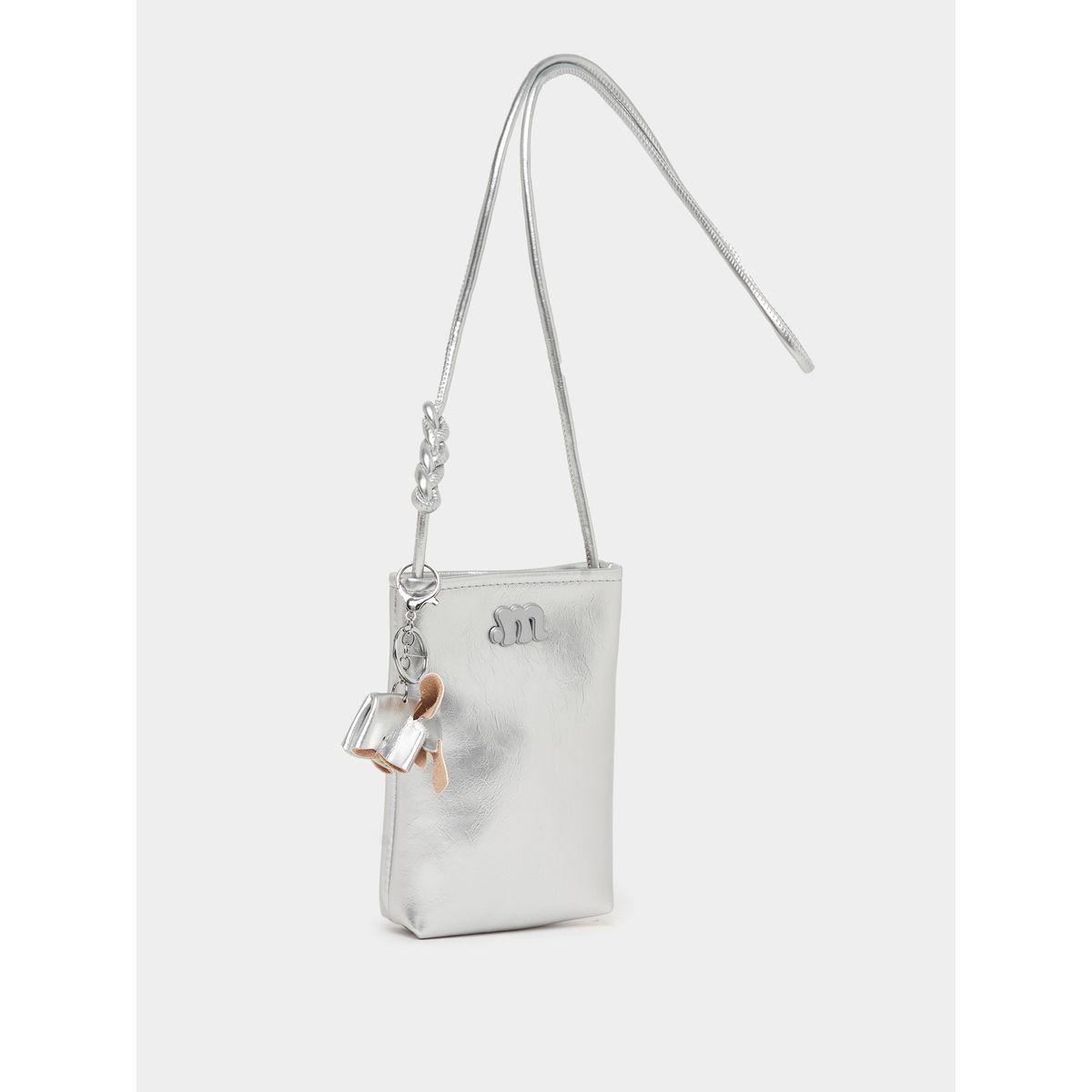شنطة كروس مزينة بشارة وميدالية مفاتيح-women-bagsandwallets-handbags-image-1