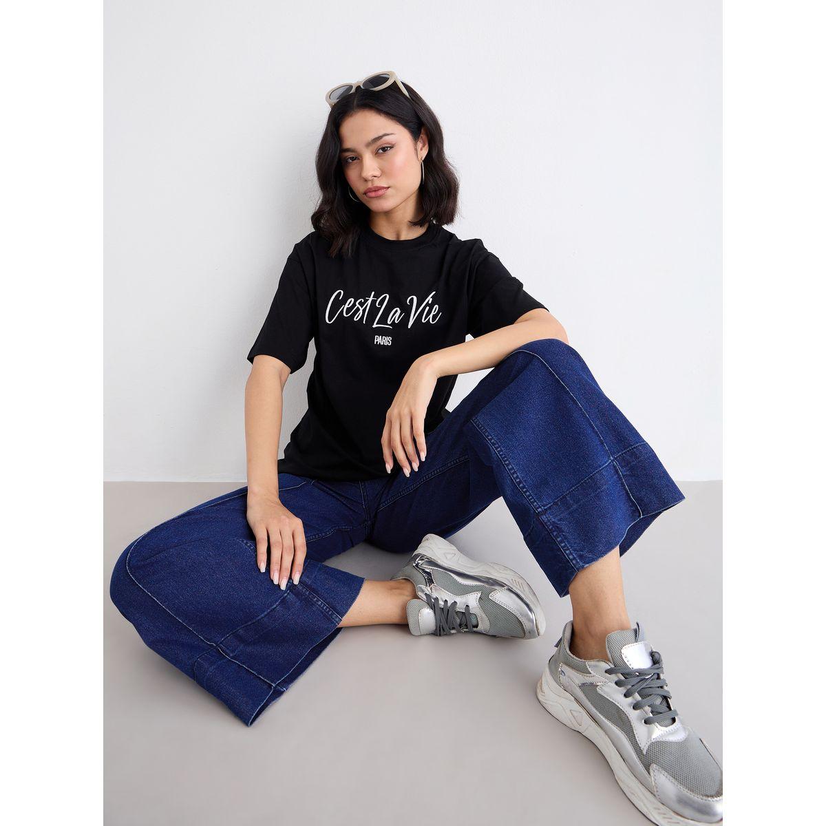 جينز بأرجل واسعة وتفاصيل محزوزة-women-clothing-bottoms-jeans-image-1