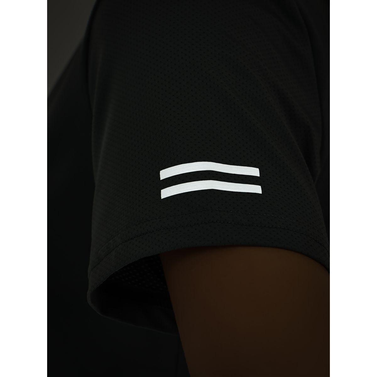 Styli Active Textured Chest Slogan Reflective Detail Short Sleeves Top-women-clothing-sportswearandactivewear-tshirtsandvests-image-6