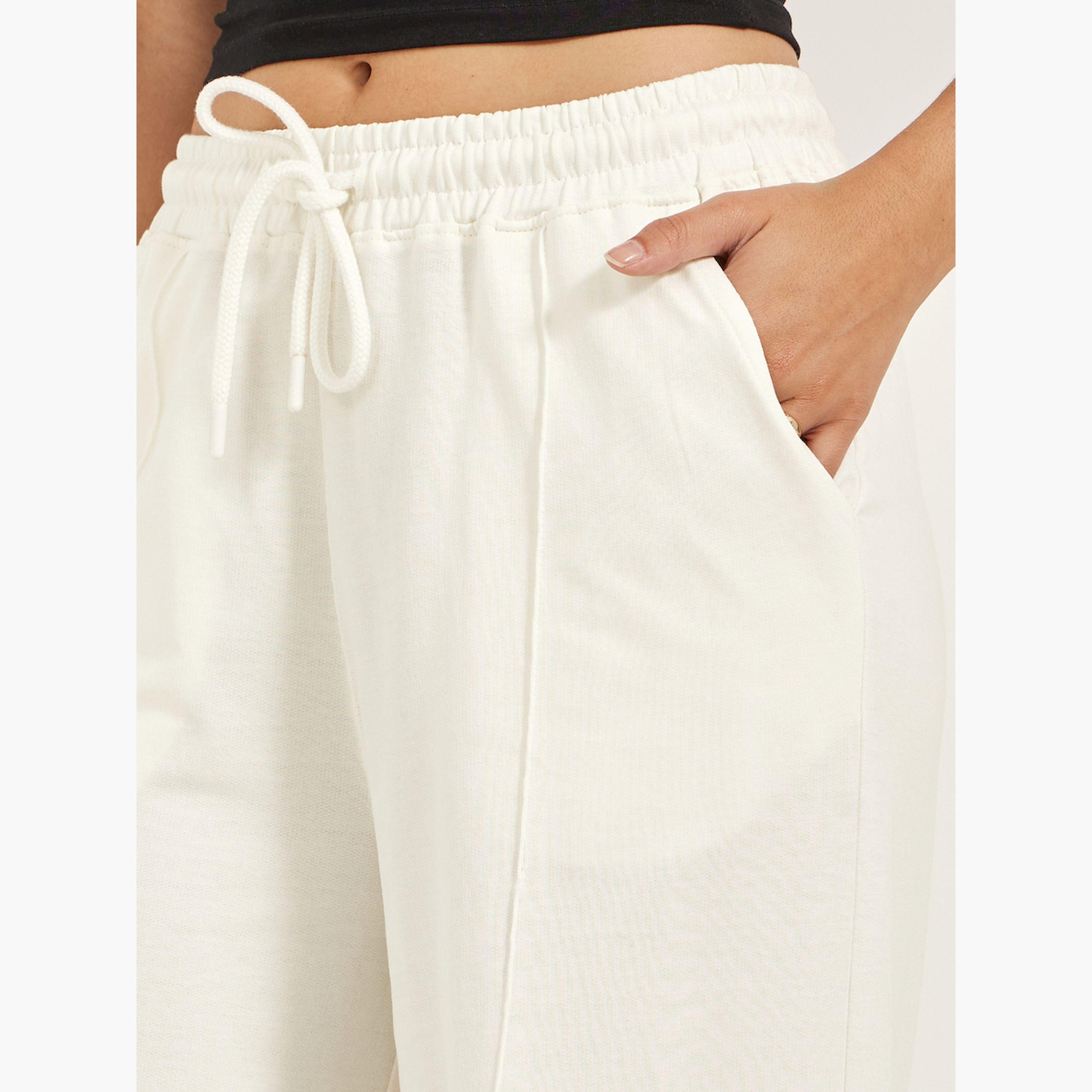 ستايلي - بنطال رياضي واسع الساق مع حاشية منقوشة ورباط خصر-women-clothing-bottoms-joggers-image-3