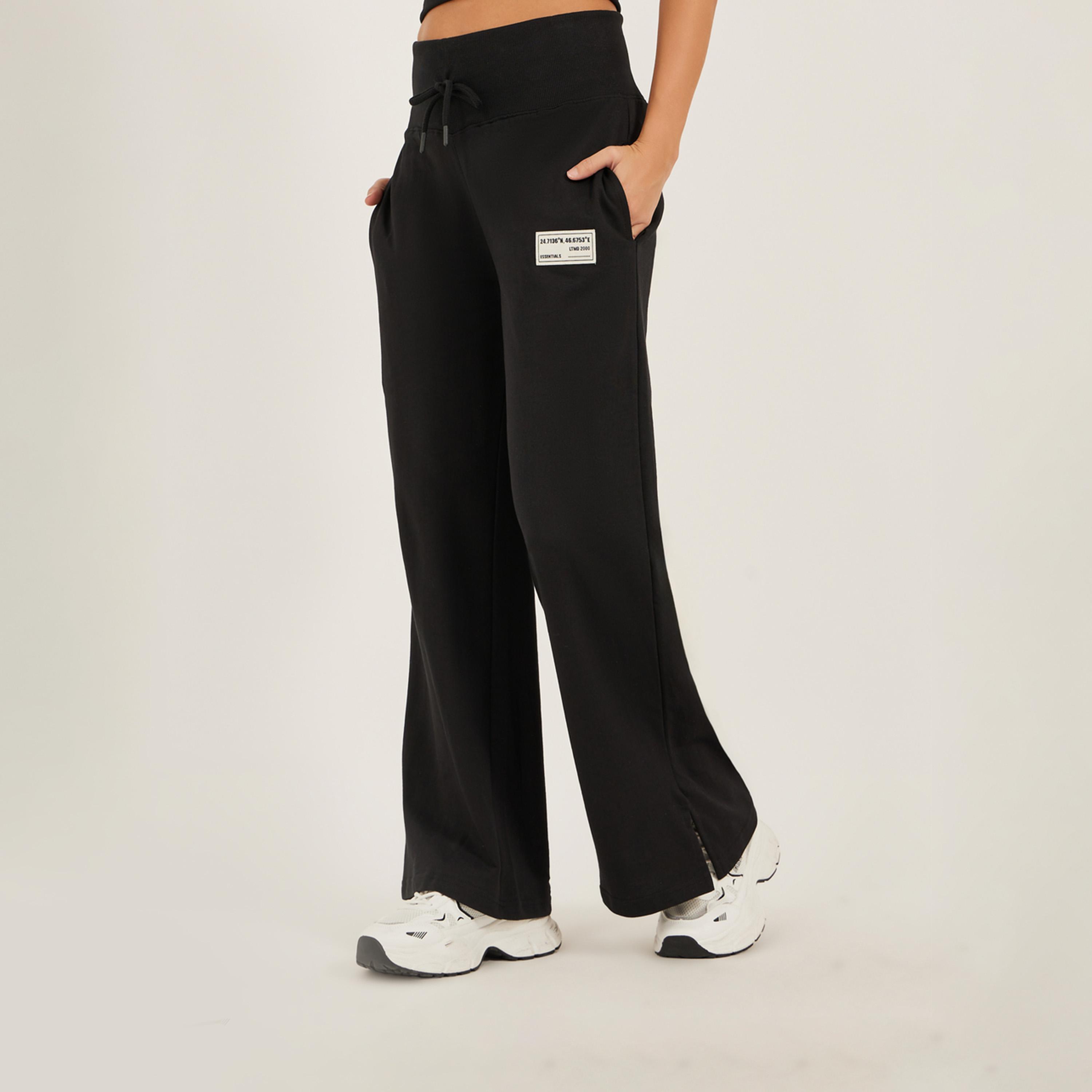 ستايلي - بنطال رياضي واسع الساق بتفاصيل شارة مع شق جانبي-women-clothing-bottoms-joggers-image-3