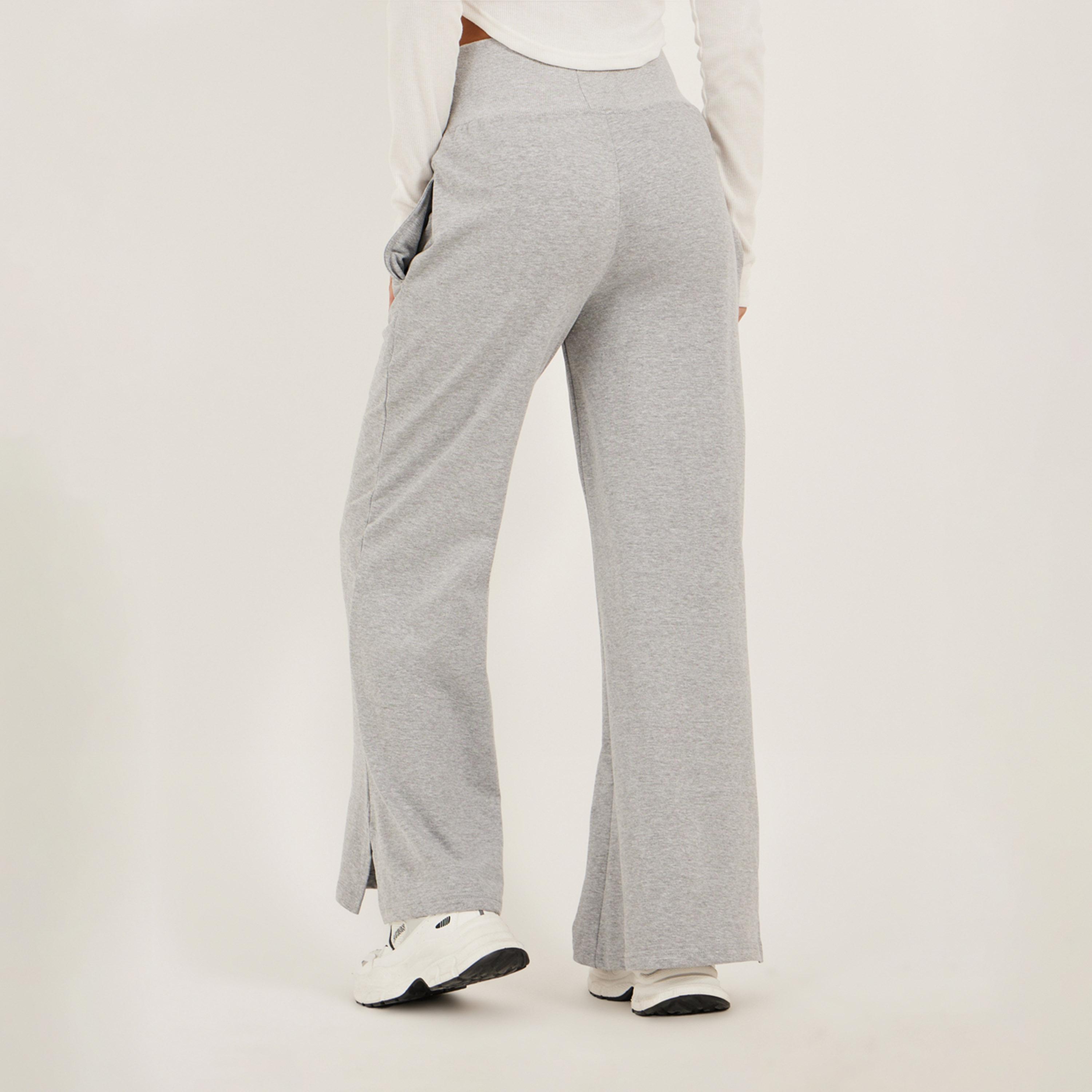 ستايلي - بنطال رياضي واسع الساق بتفاصيل شارة مع شق جانبي-women-clothing-bottoms-joggers-image-5