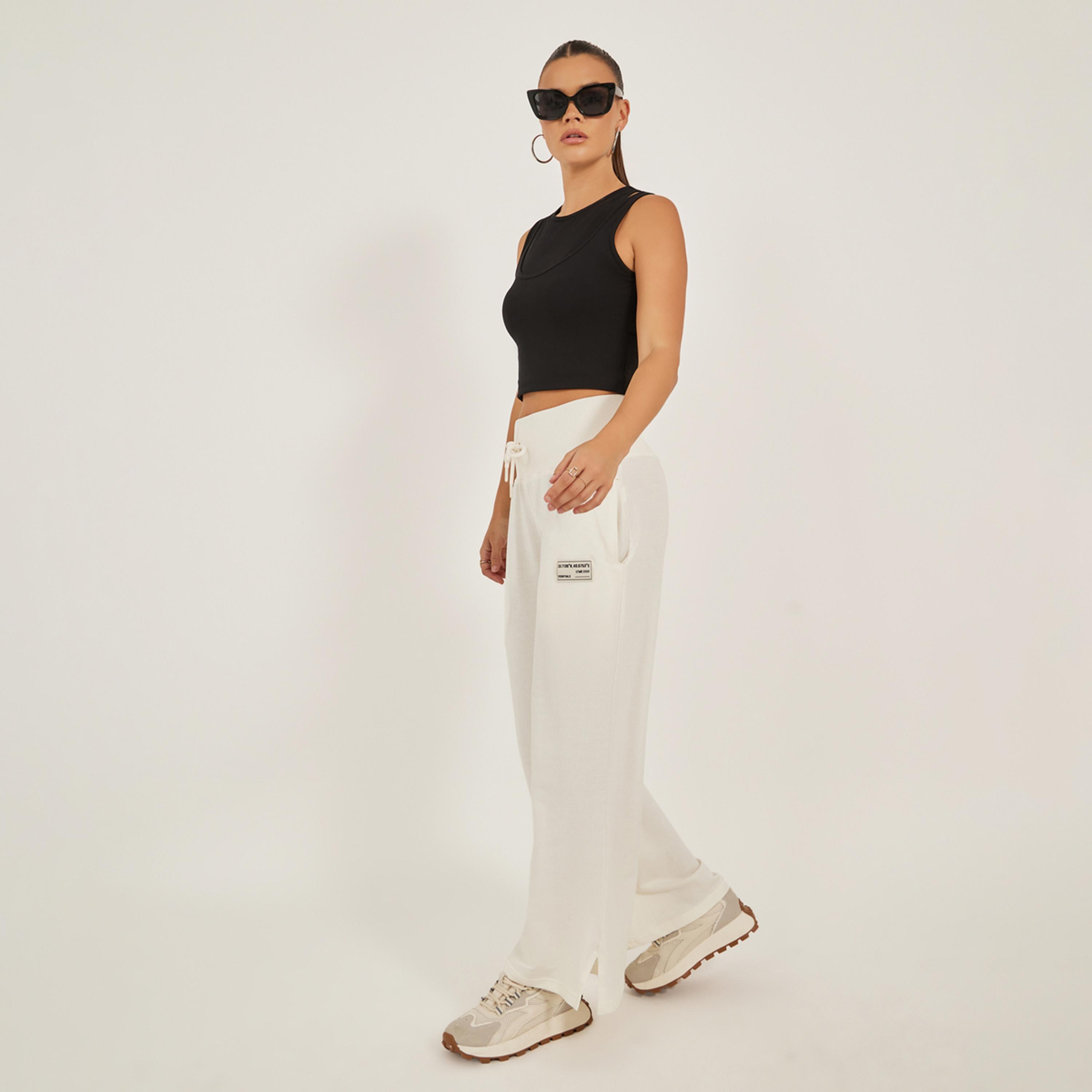 ستايلي - بنطال رياضي واسع الساق بتفاصيل شارة مع شق جانبي-women-clothing-bottoms-joggers-image-1
