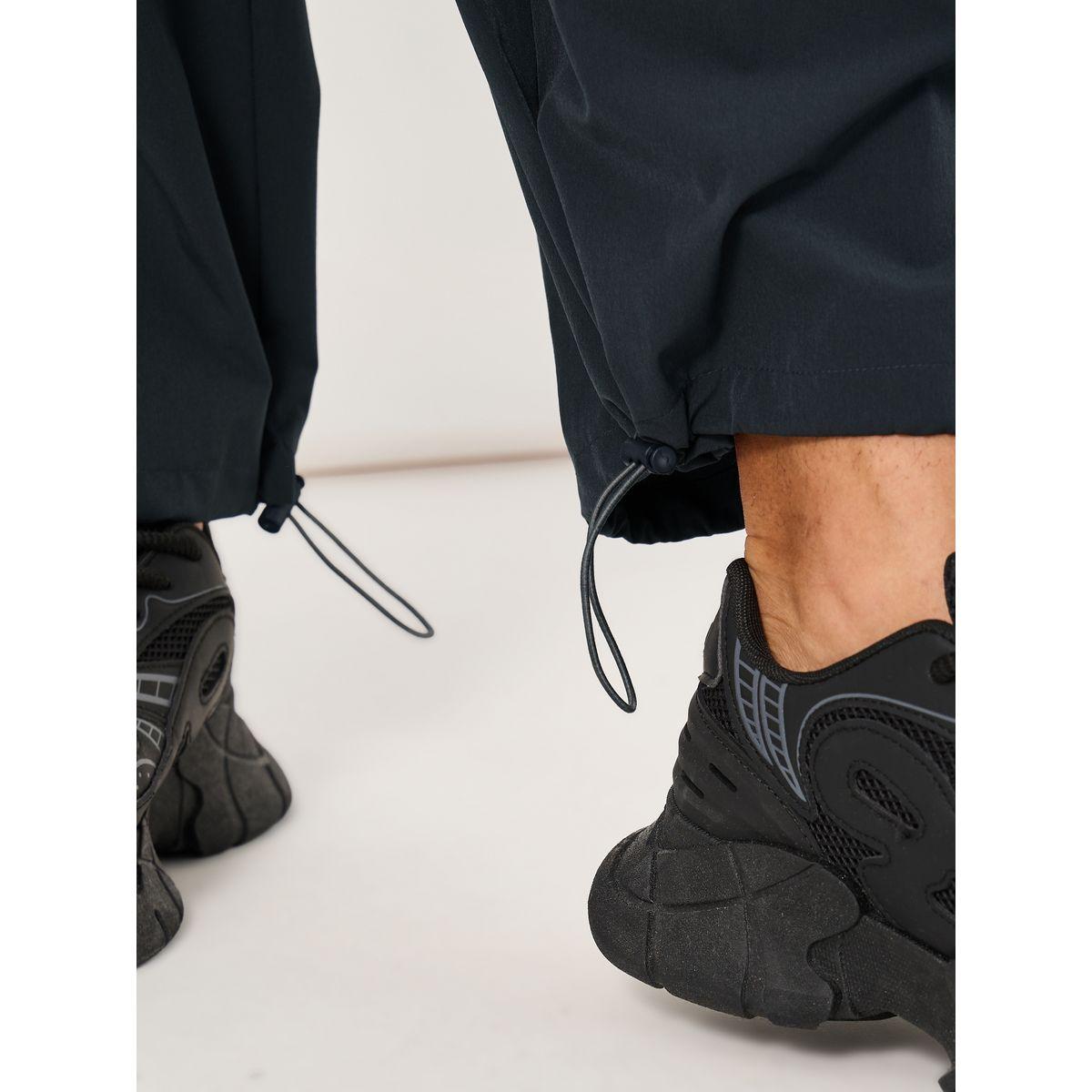 Styli Parachute Oversized Joggers with Knee Pintuck Detail-men-clothing-bottoms-joggers-image-3