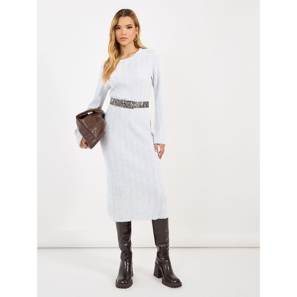 فستان ميدي محبوك بياقة دائرية وتفاصيل بارزة الملمس-women-clothing-dresses-image-1