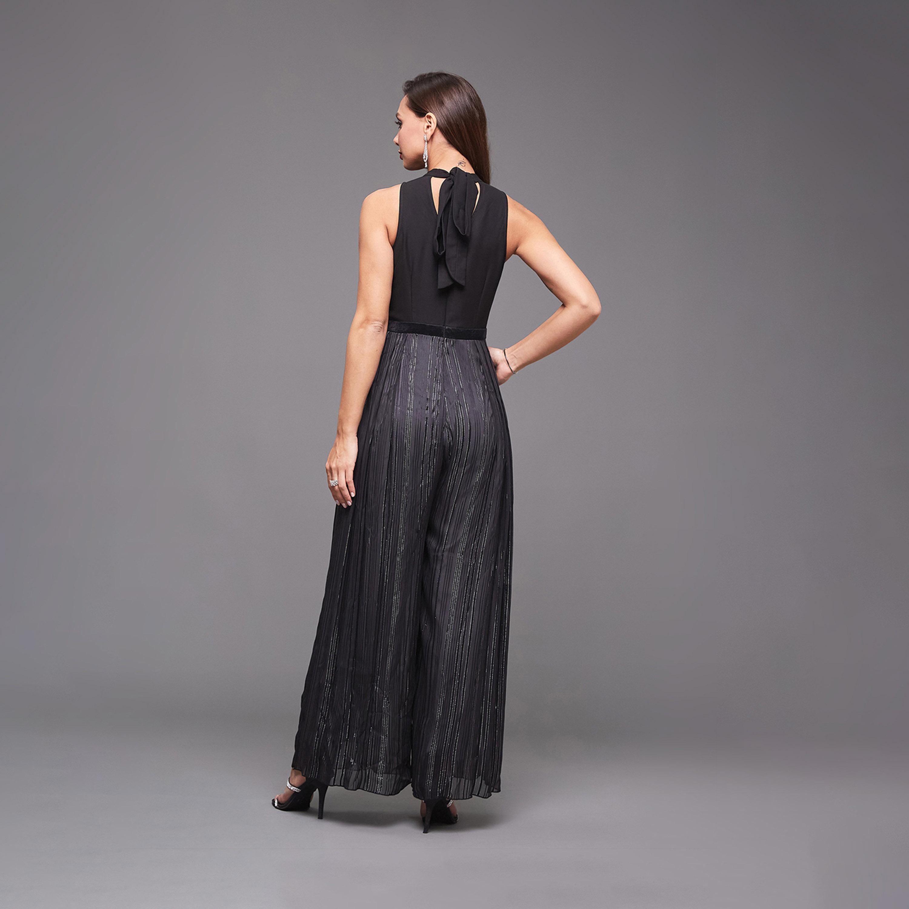 Styli Keyhole Neck Sleeveless Pleated Wide Leg Jumpsuit-women-clothing-jumpsuits-image-2