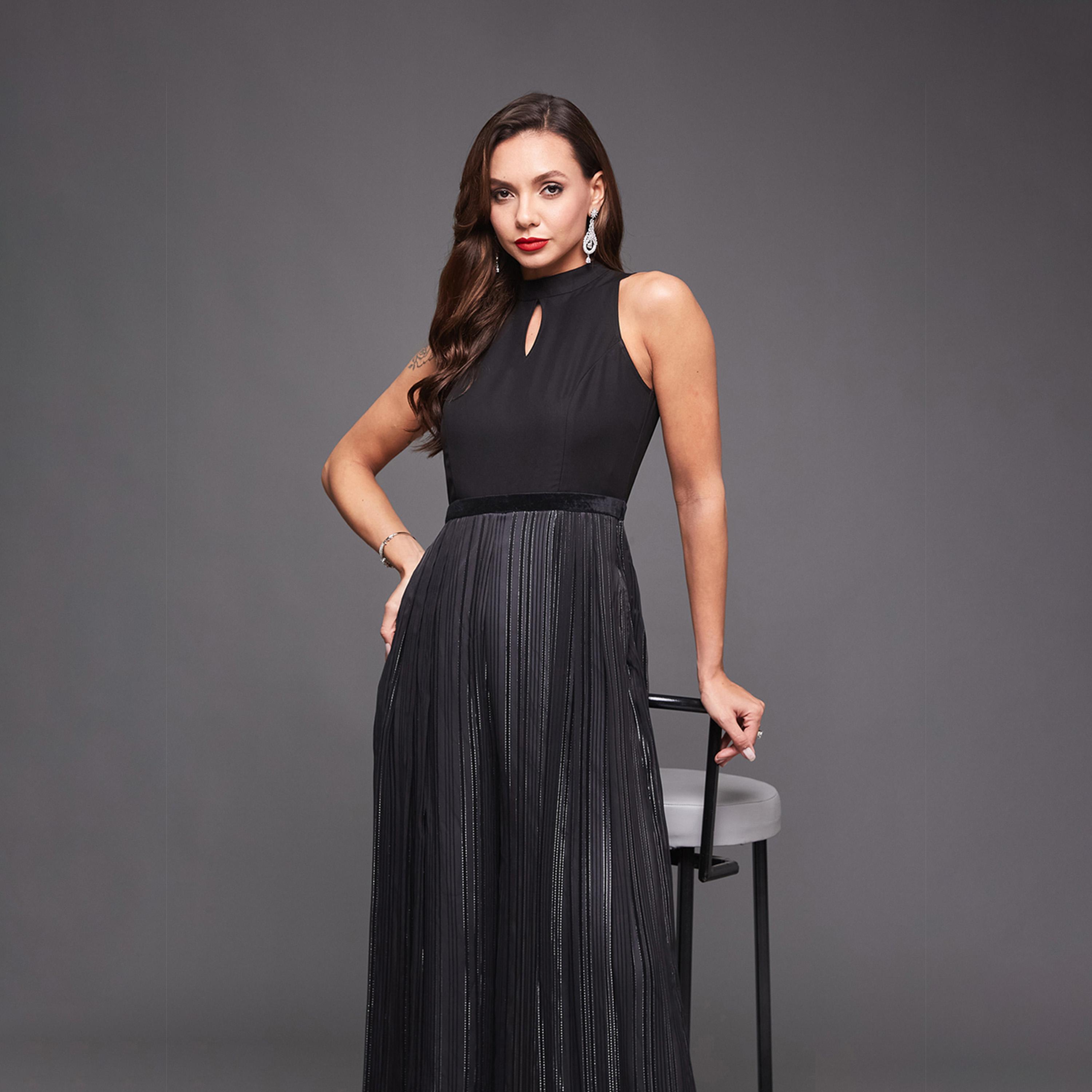 ستايلي - جمبسوت واسع الساق بدون أكمام بفتحة رقبة صغيرة وكسرات-women-clothing-jumpsuits-image-5