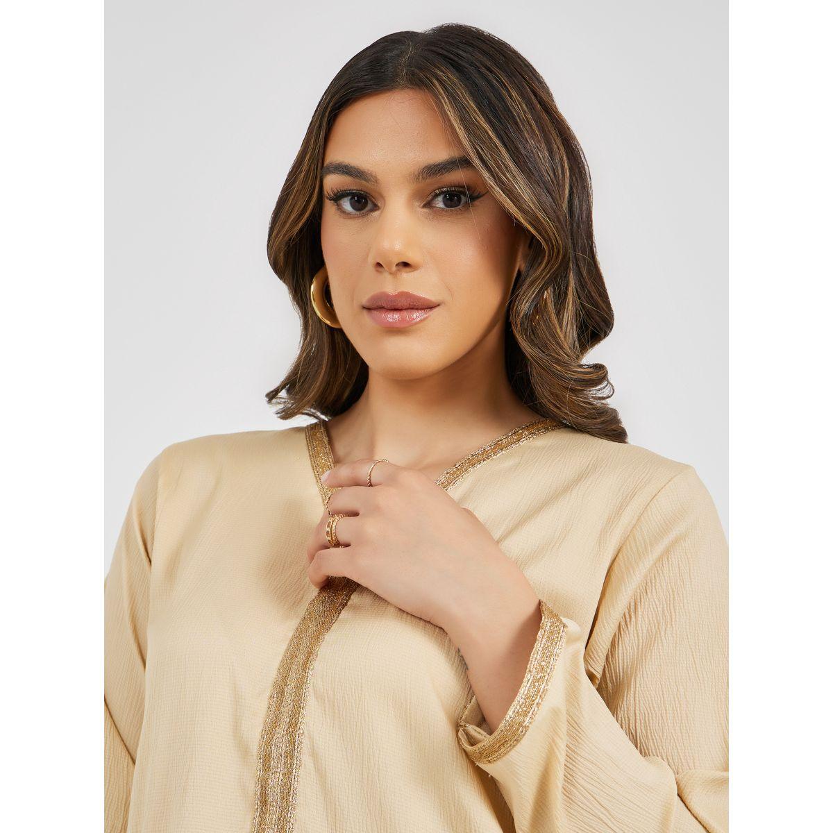 جلابية على شكل حرف V على شكل حرف V مع تفاصيل من الدانتيل-women-arabicclothing-jalabiyas-image-3