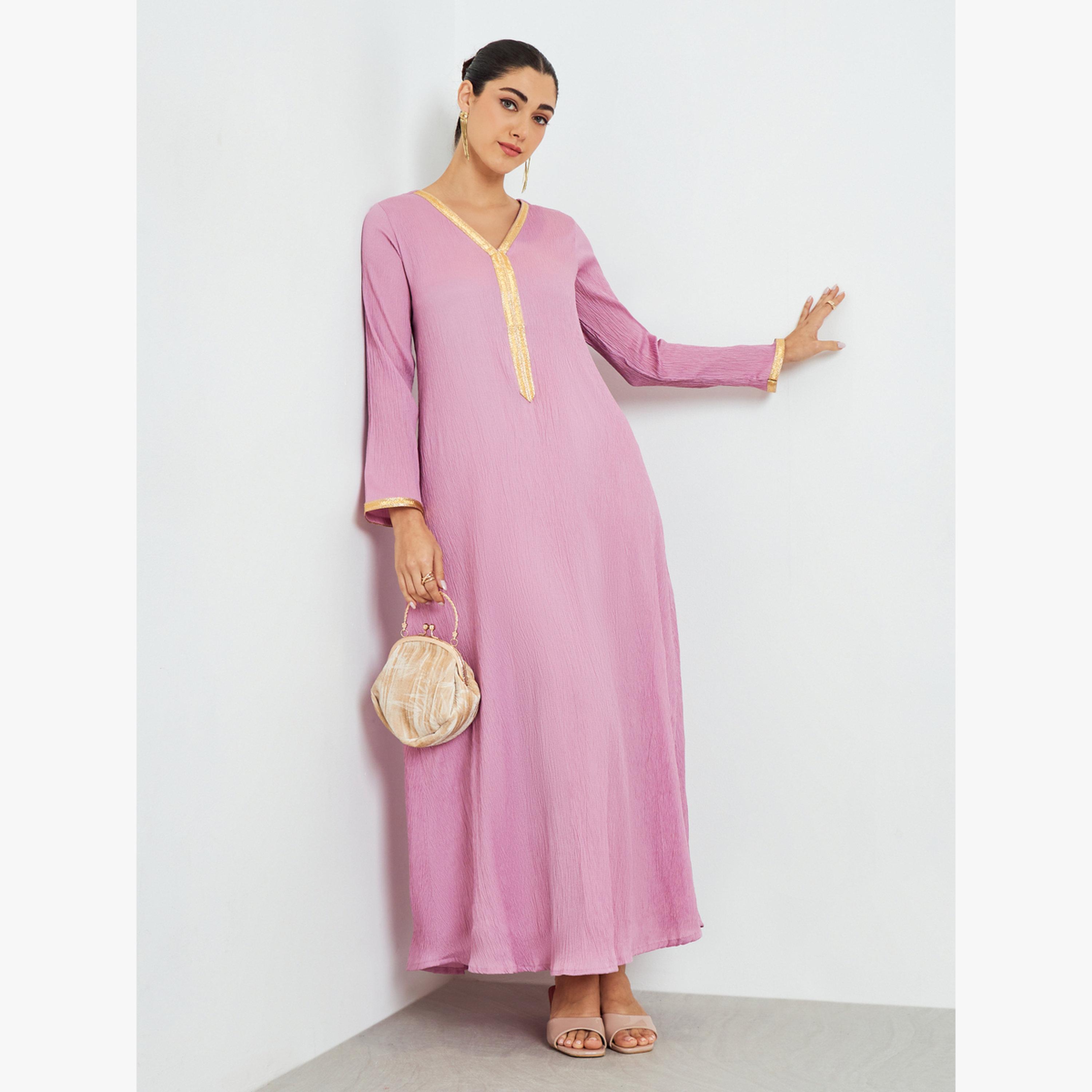 جلابية بملمس بارز وتفاصيل دانتيل-women-arabicclothing-jalabiyas-image-3