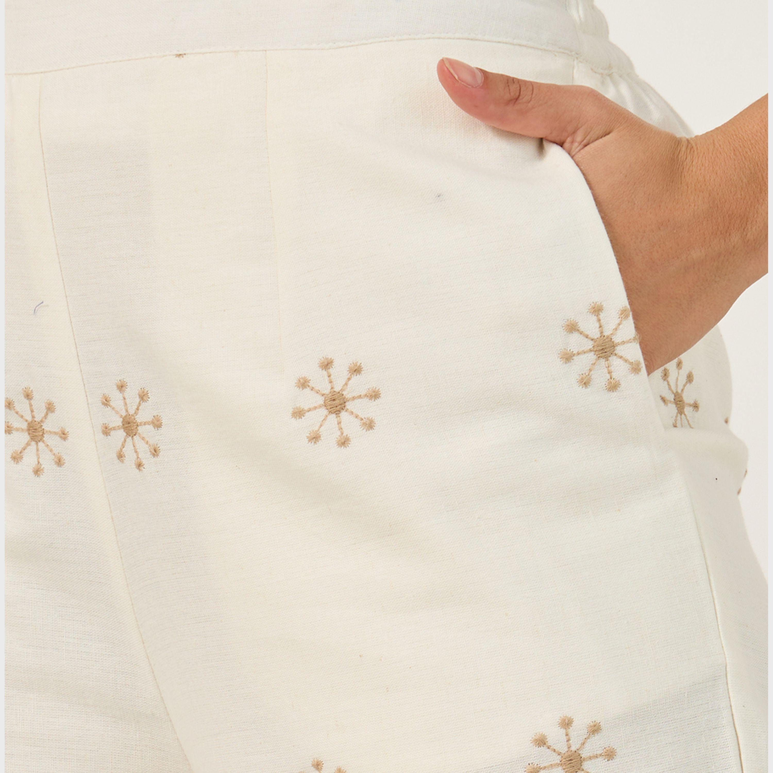 Styli Embroidered Mid Rise Relaxed Fit Pants With Scalloped Hem-women-clothing-bottoms-trousers-image-4