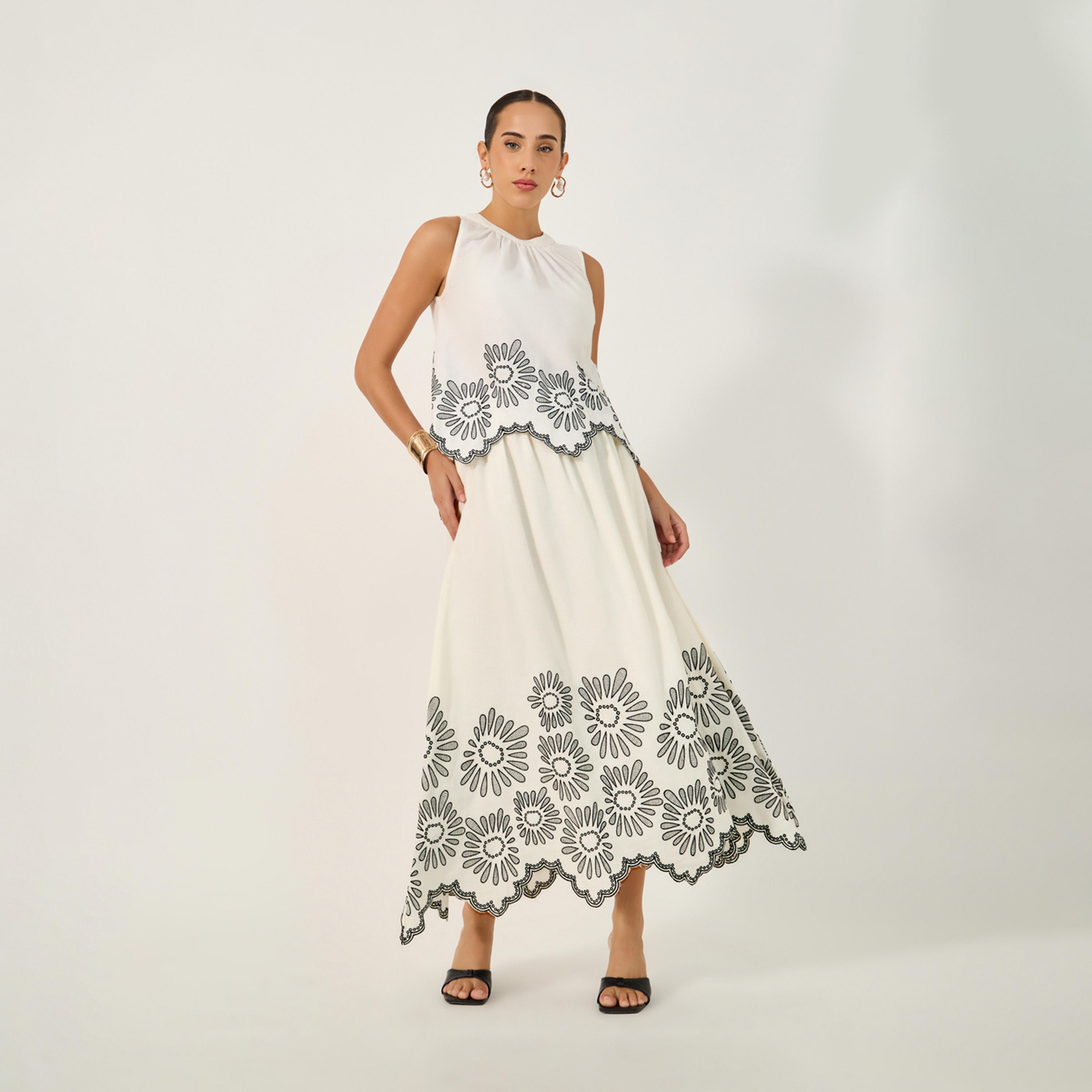 ستايلي - تنورة ماكسي مطرزة على شكل حرف A مع حافة مموجة-women-clothing-bottoms-skirts-image-1