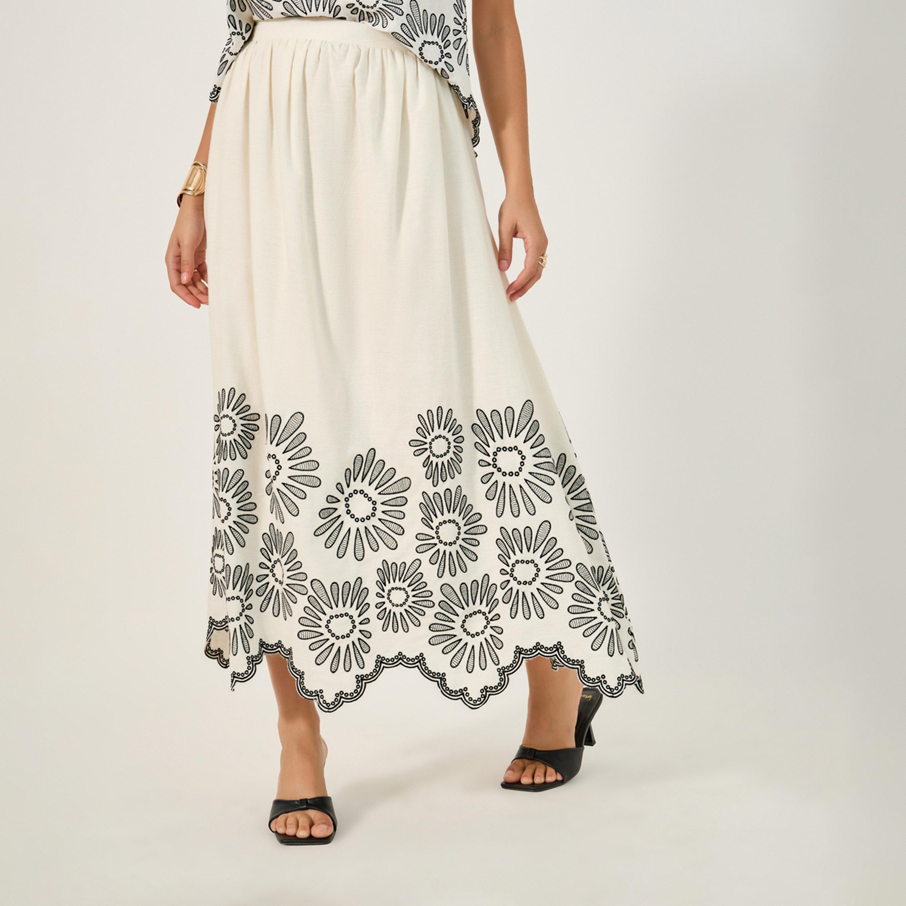 Styli Embroidered A-Line Maxi Skirt With Scallop Hem-women-clothing-bottoms-skirts-image-2